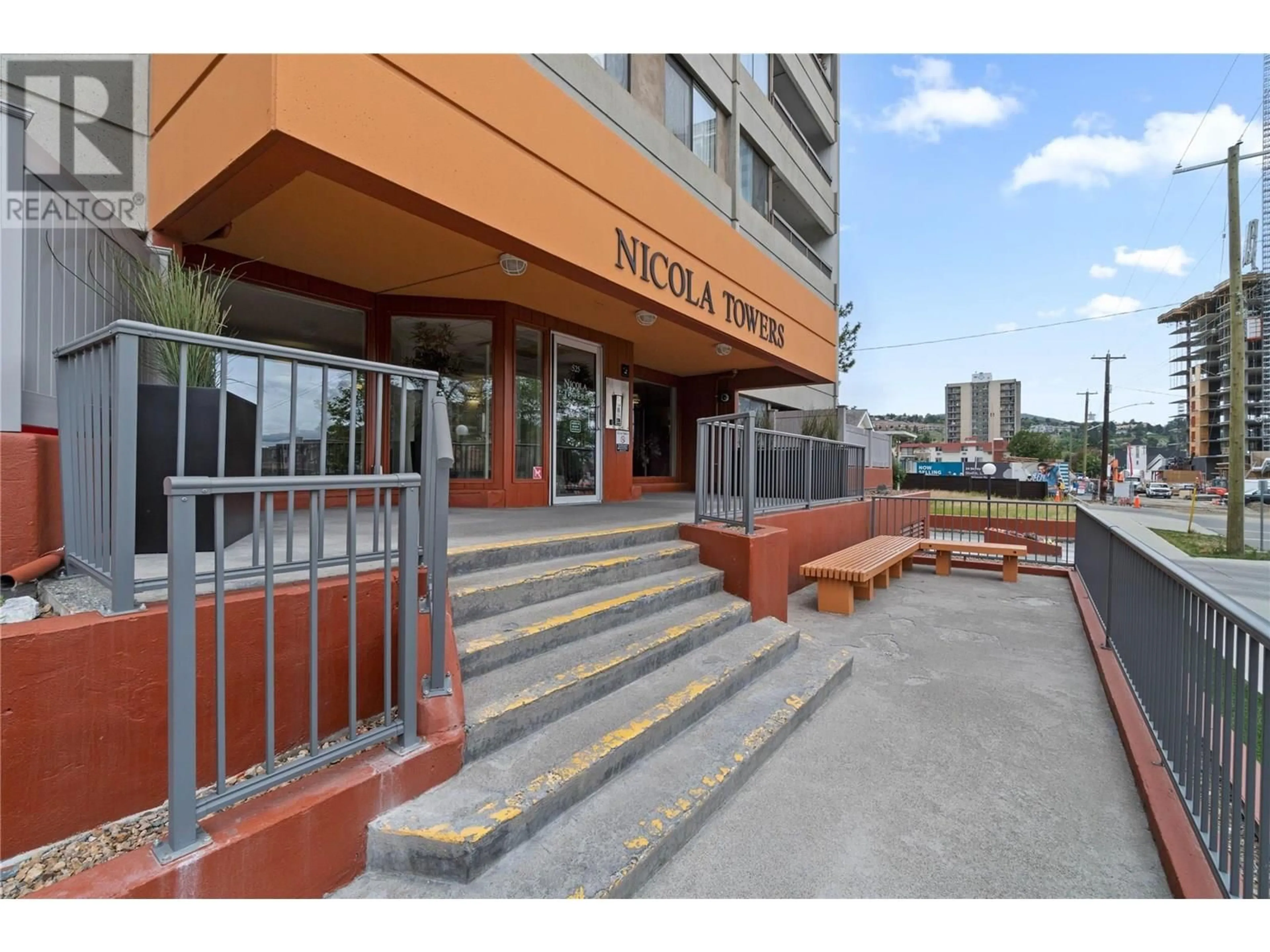 Indoor foyer for 705 - 525 NICOLA STREET, Kamloops British Columbia V2C6J5