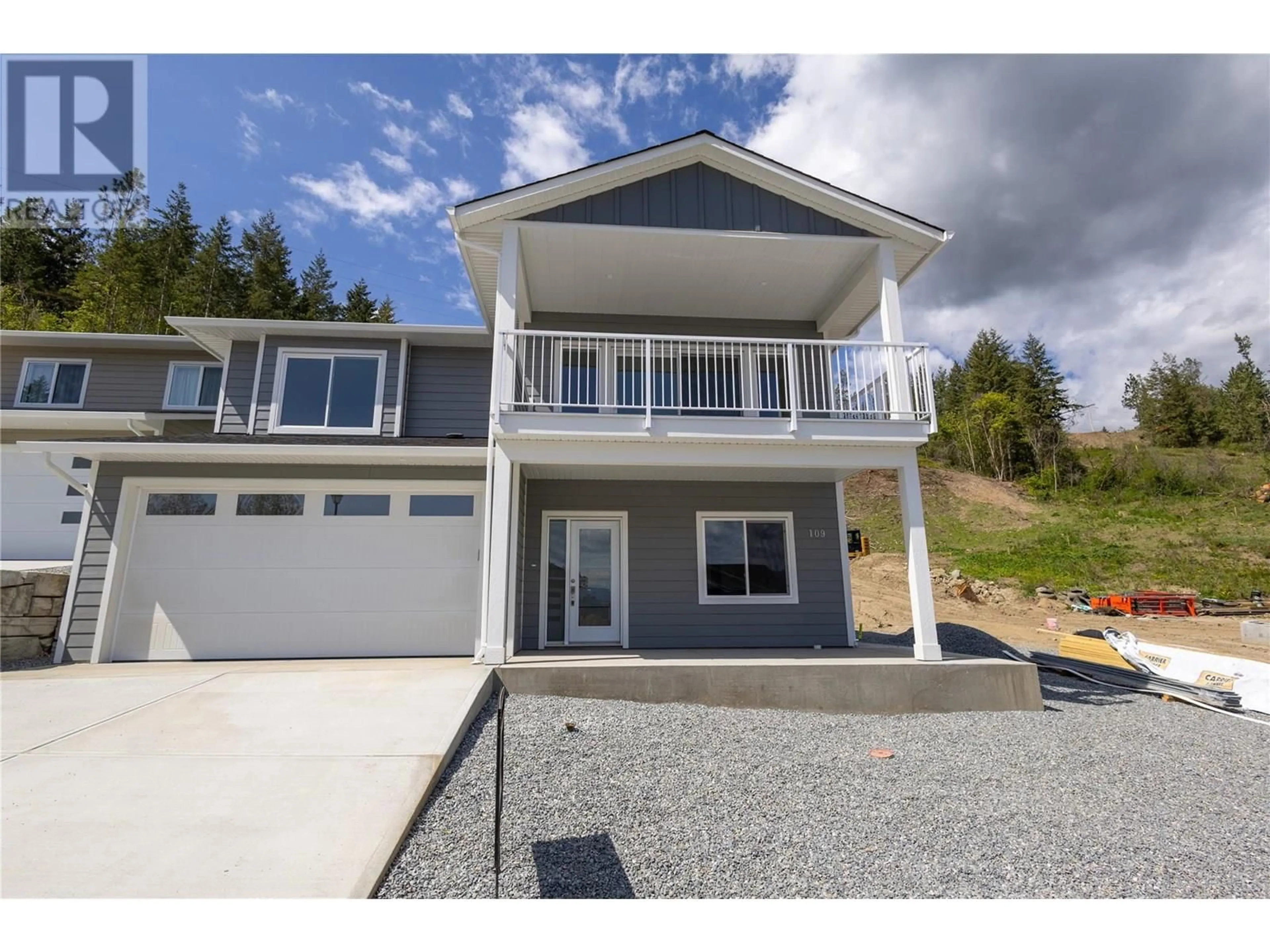 Home with vinyl exterior material, water/lake/river/ocean view for 109 - 806 CLIFF AVENUE, Enderby British Columbia V0E1V1