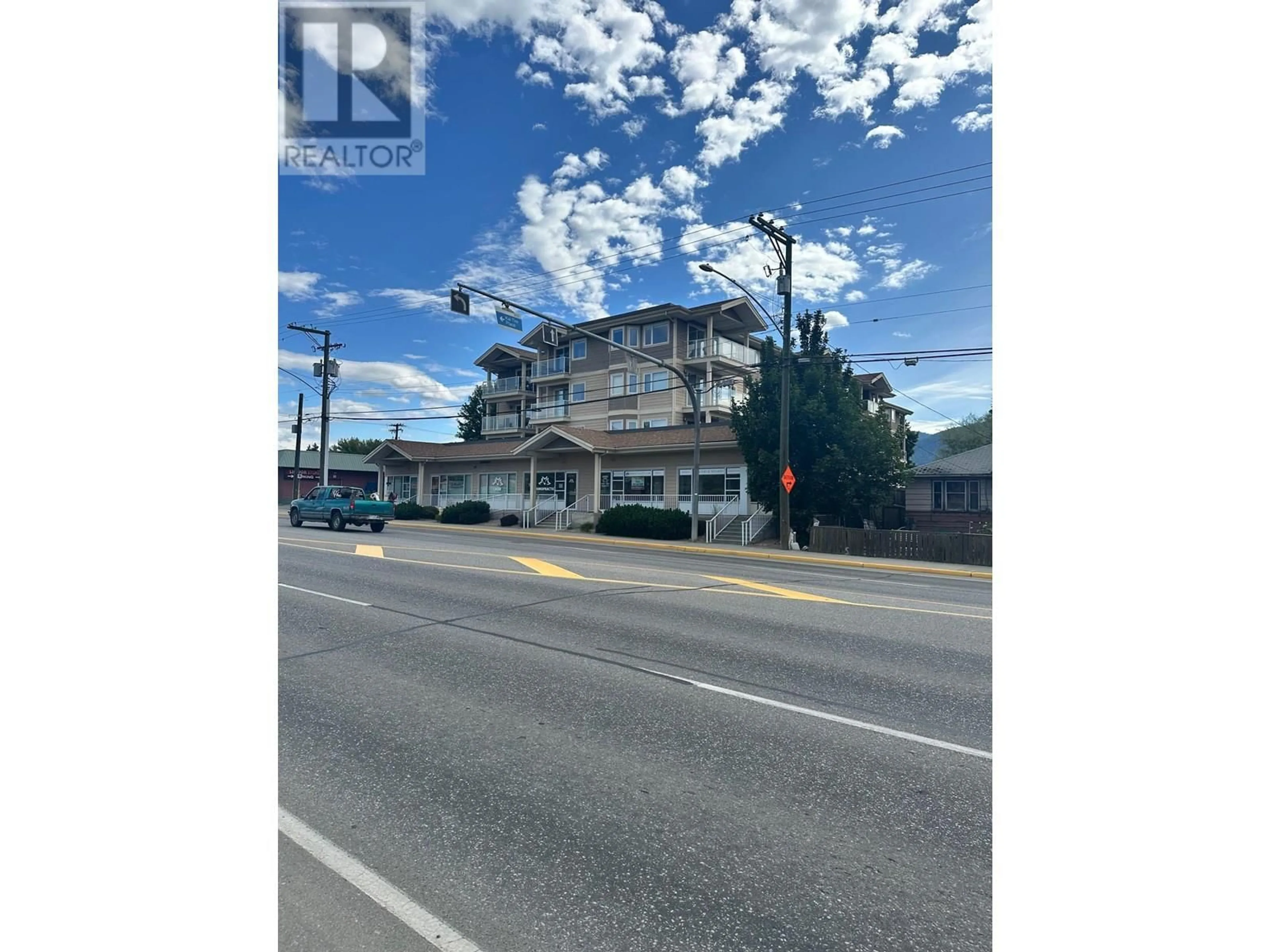 Parking for 1 - 4205 27 STREET, Vernon British Columbia V1T4Y3