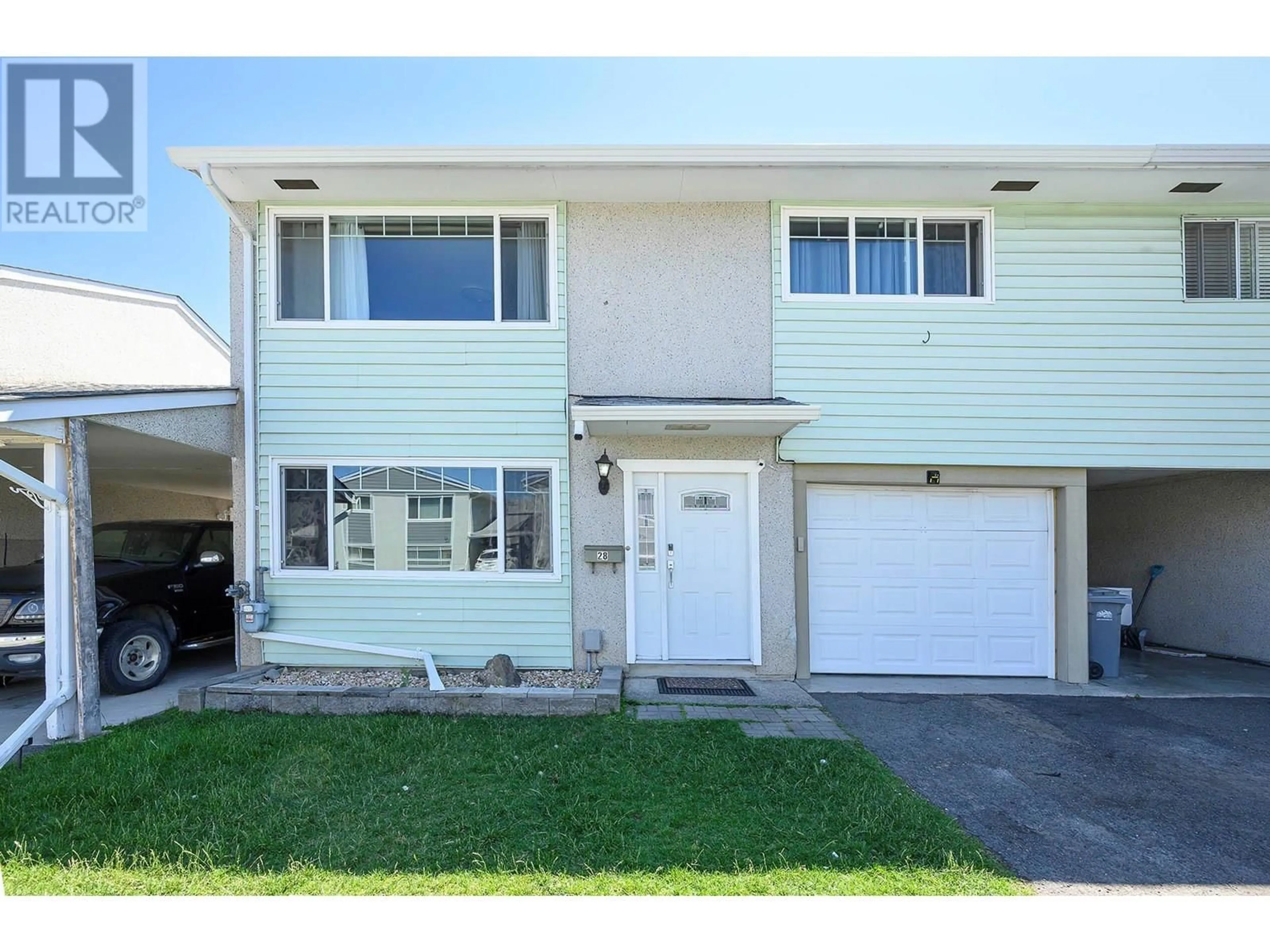 Home with vinyl exterior material, street for 28 - 800 VALHALLA DRIVE, Kamloops British Columbia V2B1R8