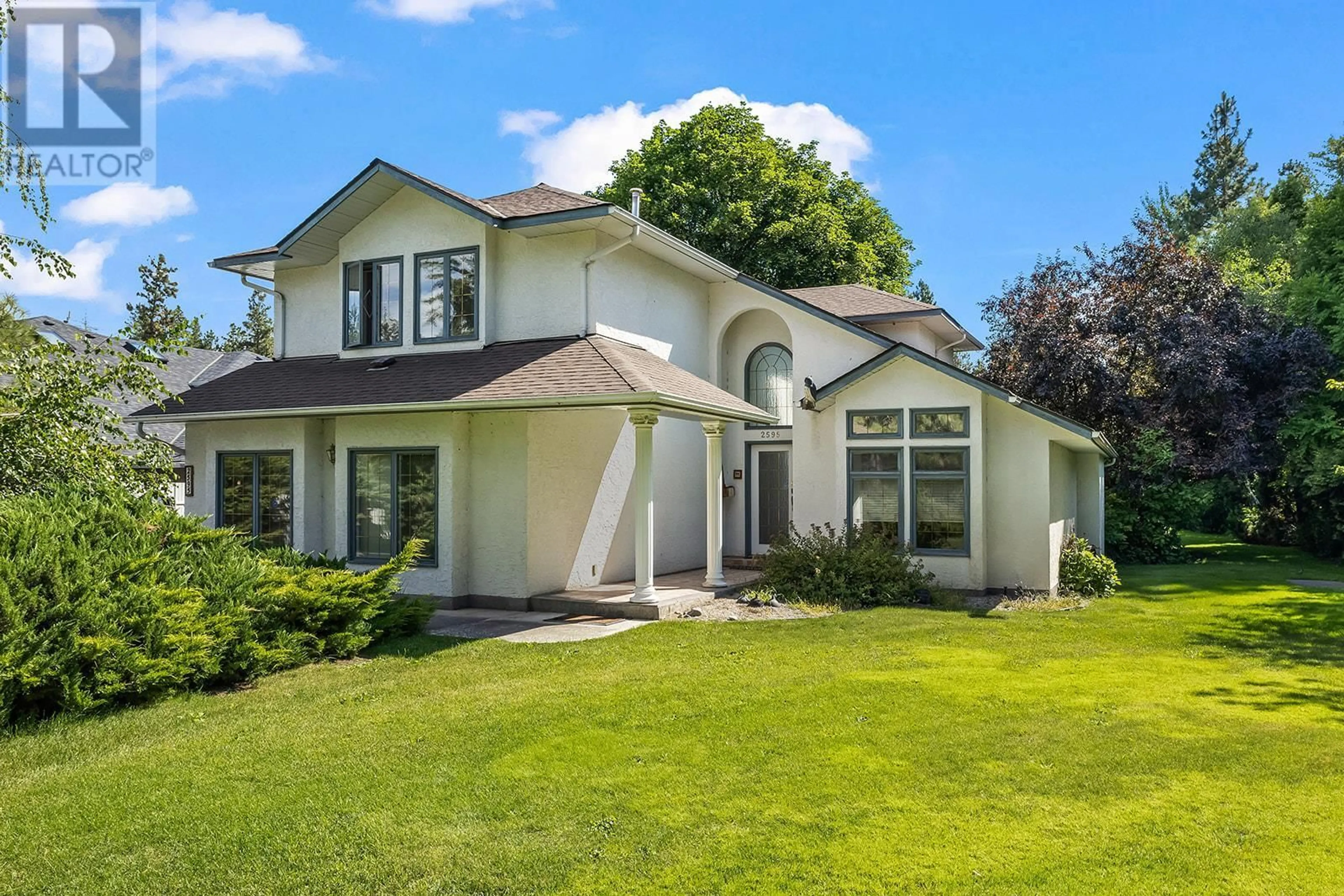 Home with vinyl exterior material, unknown for 2595 MAQUINNA ROAD, Kelowna British Columbia V1W2R9