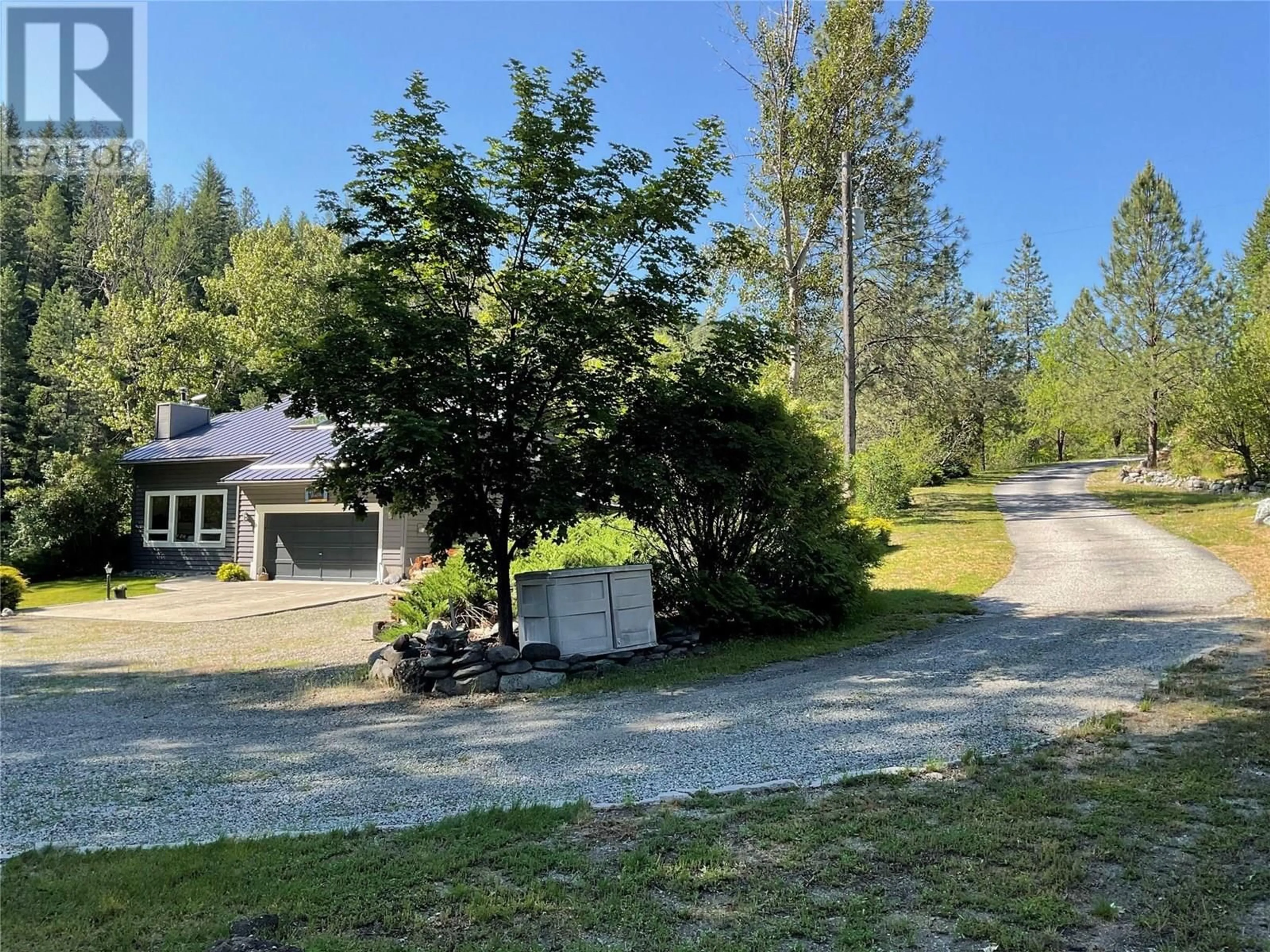 A pic from outside/outdoor area/front of a property/back of a property/a pic from drone, unknown for 1920 3 HIGHWAY, Midway British Columbia V0H1M0