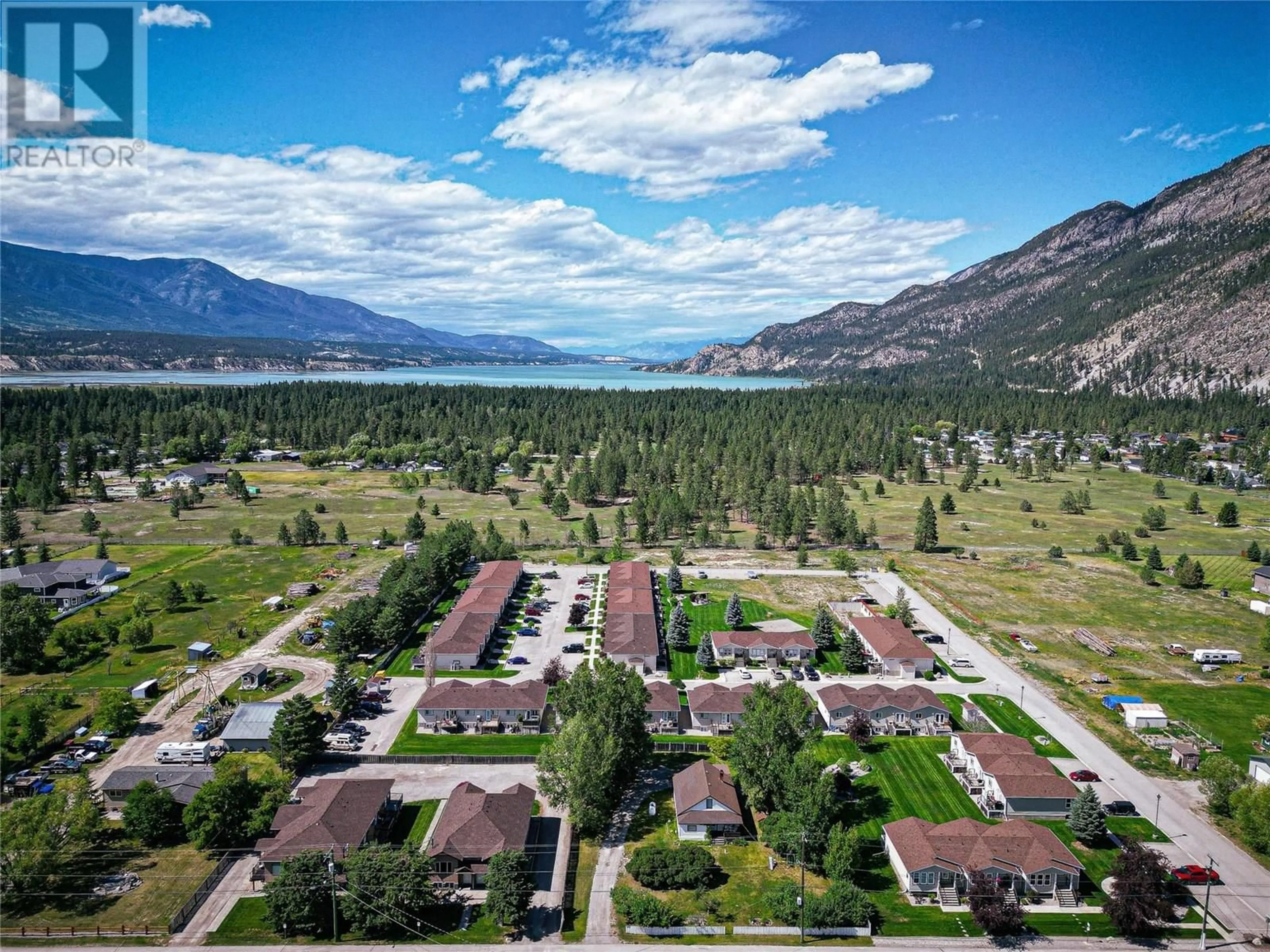 A pic from outside/outdoor area/front of a property/back of a property/a pic from drone, mountain view for 8912 DOHERTY STREET, Canal Flats British Columbia V0B1B0