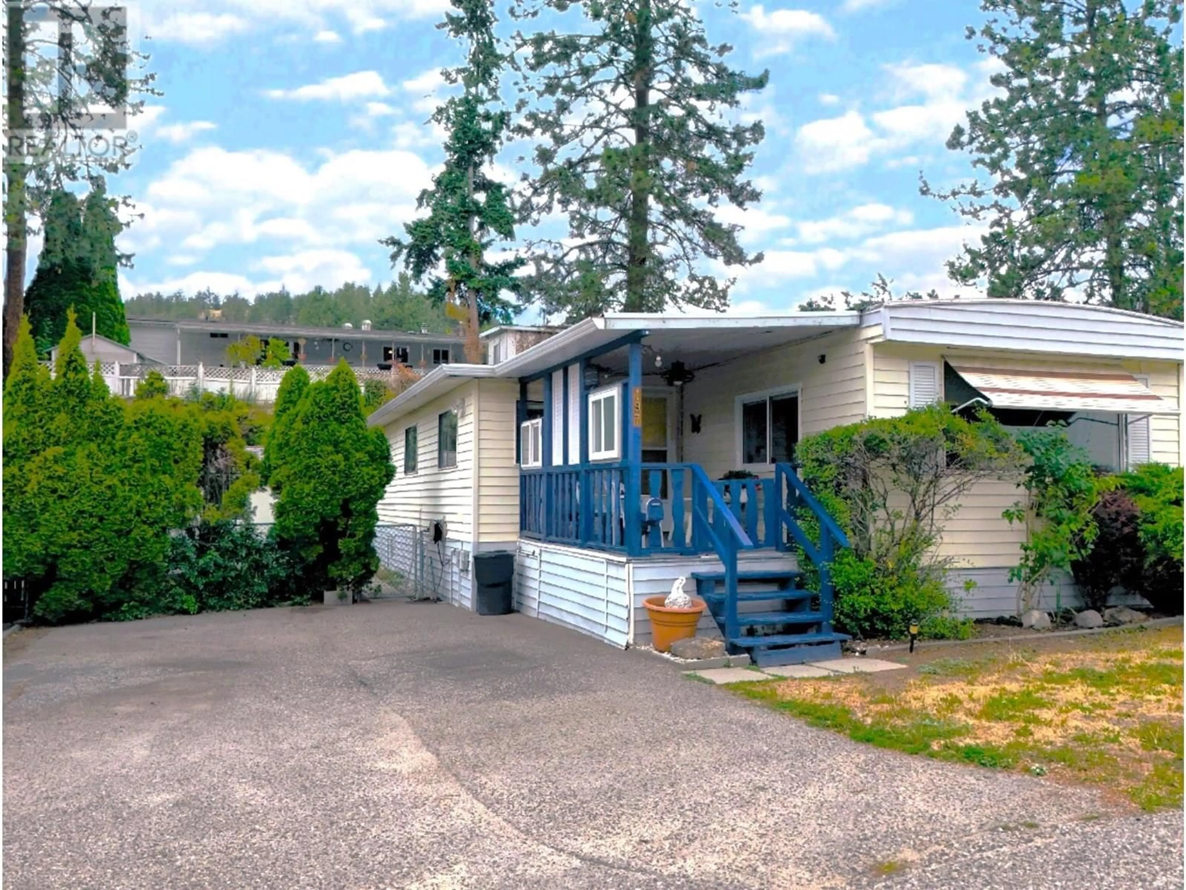 Home with vinyl exterior material, unknown for 197 - 1999 97 HIGHWAY, Kelowna British Columbia V1Z1B2