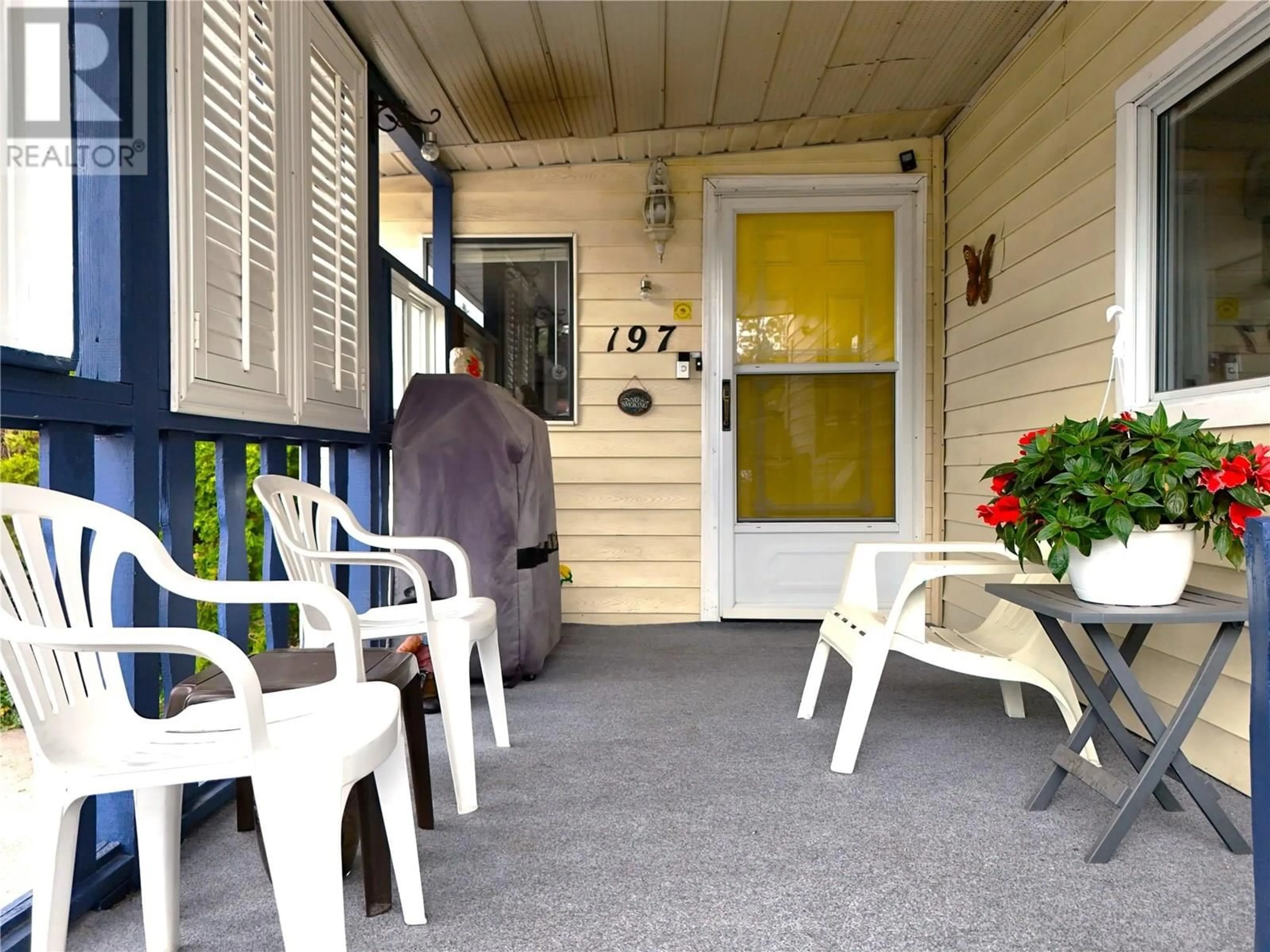 Patio, street for 197 - 1999 97 HIGHWAY, Kelowna British Columbia V1Z1B2
