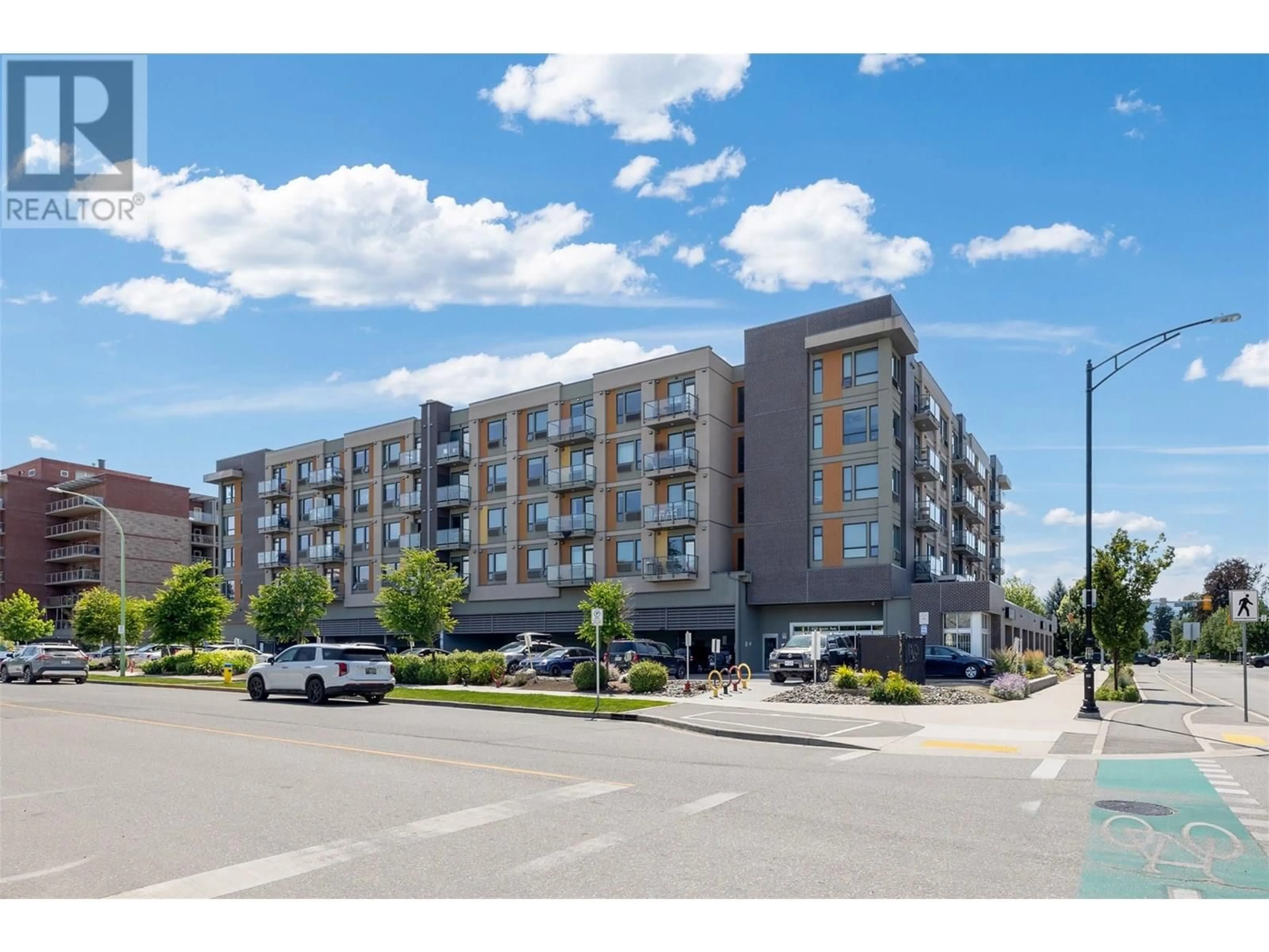Unknown for 413 - 925 LEON AVENUE, Kelowna British Columbia V1Y0E5