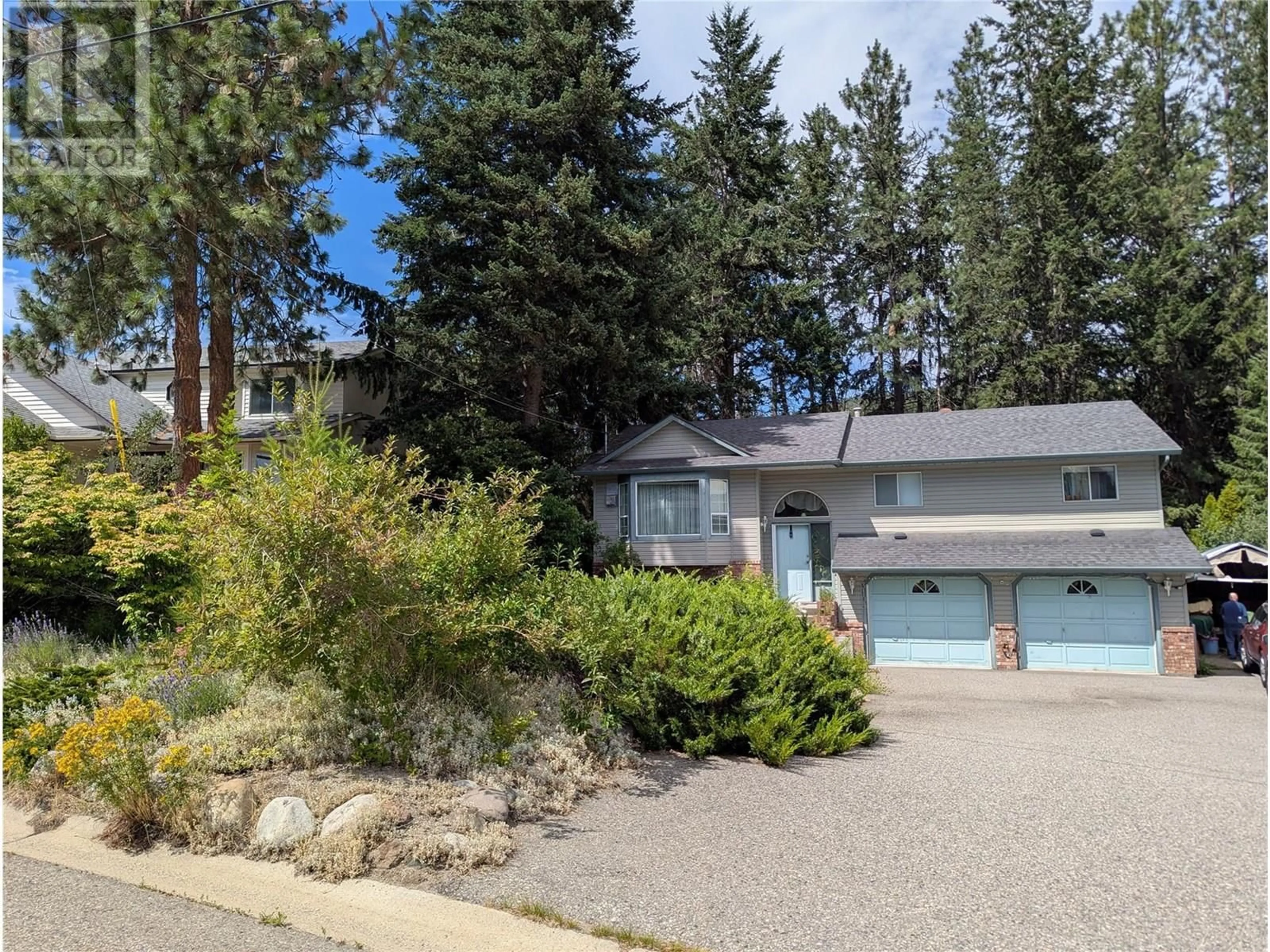 Home with vinyl exterior material, unknown for 3109 MCIVER ROAD, West Kelowna British Columbia V4T1E6