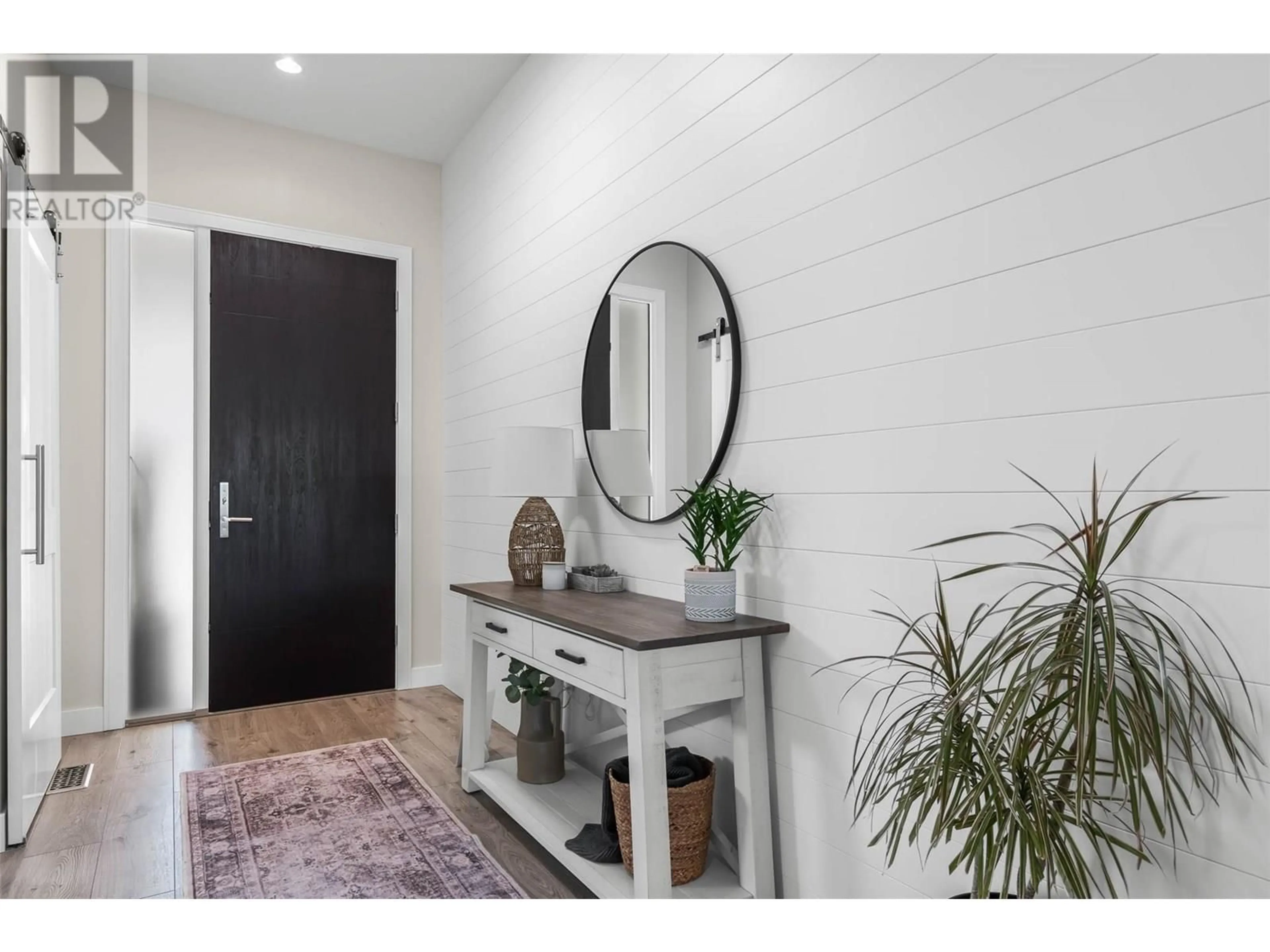 Indoor entryway for 4030 RIO VISTA WAY, Kamloops British Columbia V2H0E1