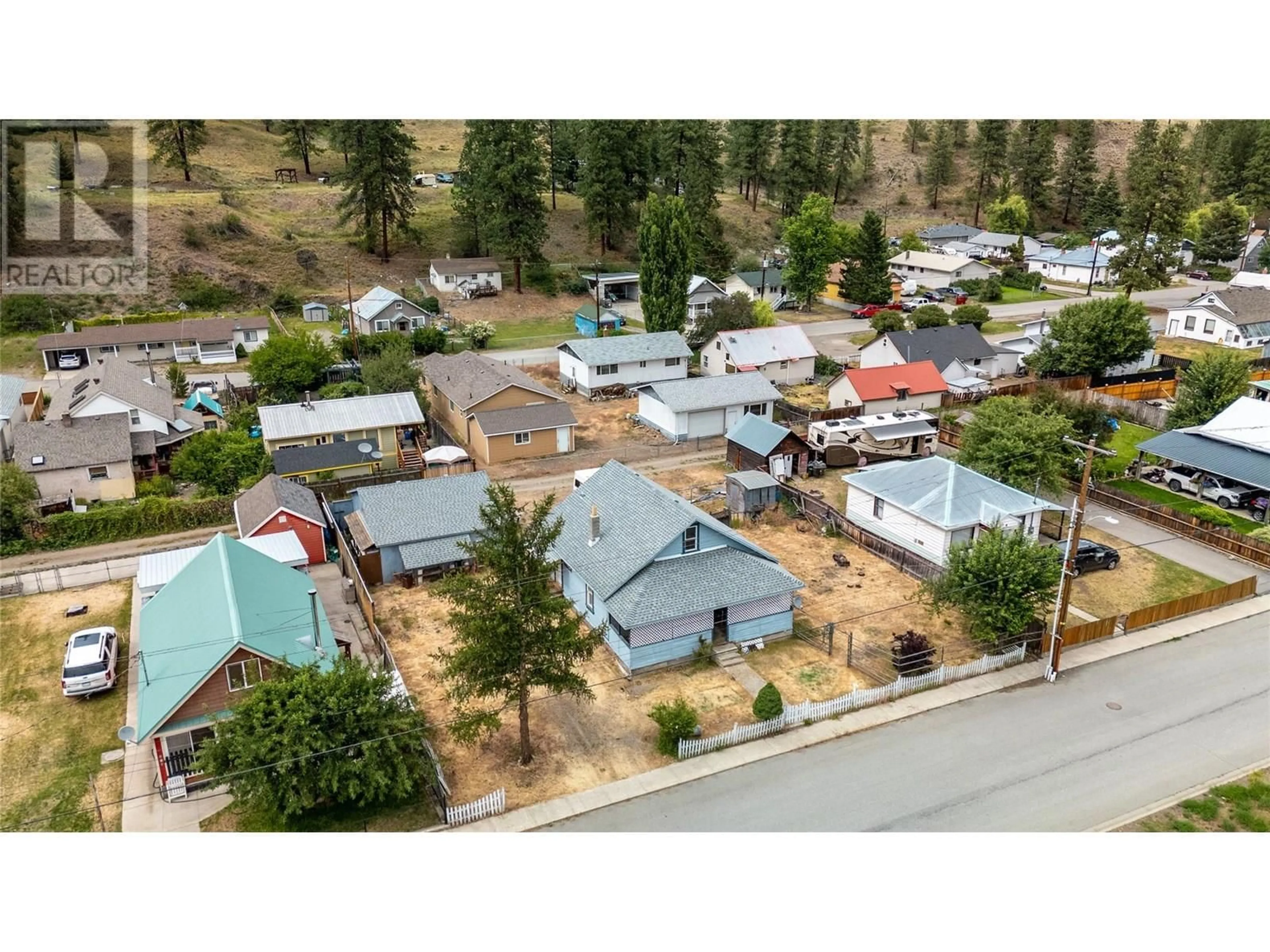 A pic from outside/outdoor area/front of a property/back of a property/a pic from drone, mountain view for 571 SIMILKAMEEN AVE OTHER, Princeton British Columbia V0X1W0