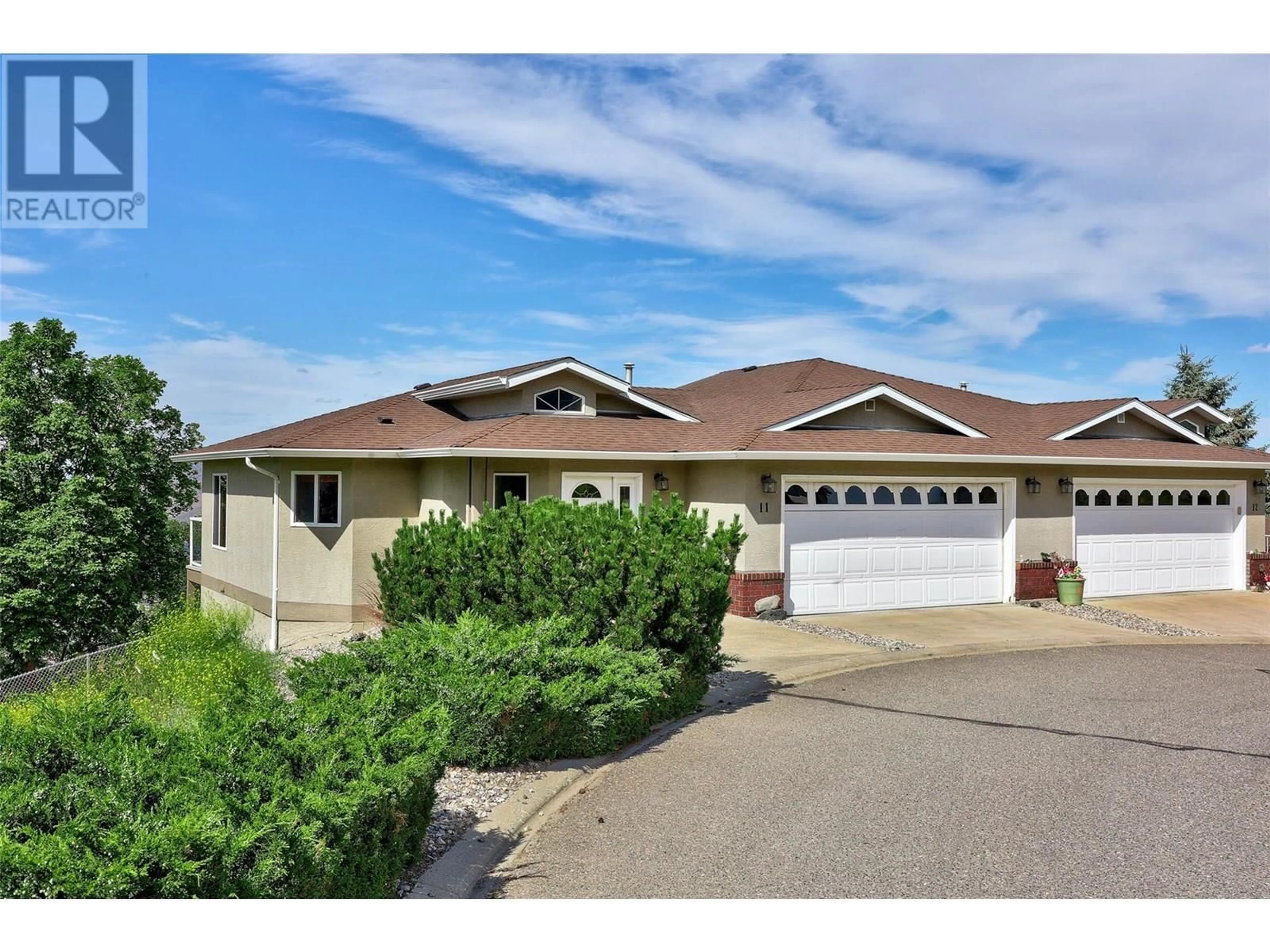Home with vinyl exterior material, street for 11 - 2021 PACIFIC WAY, Kamloops British Columbia V1S1V2