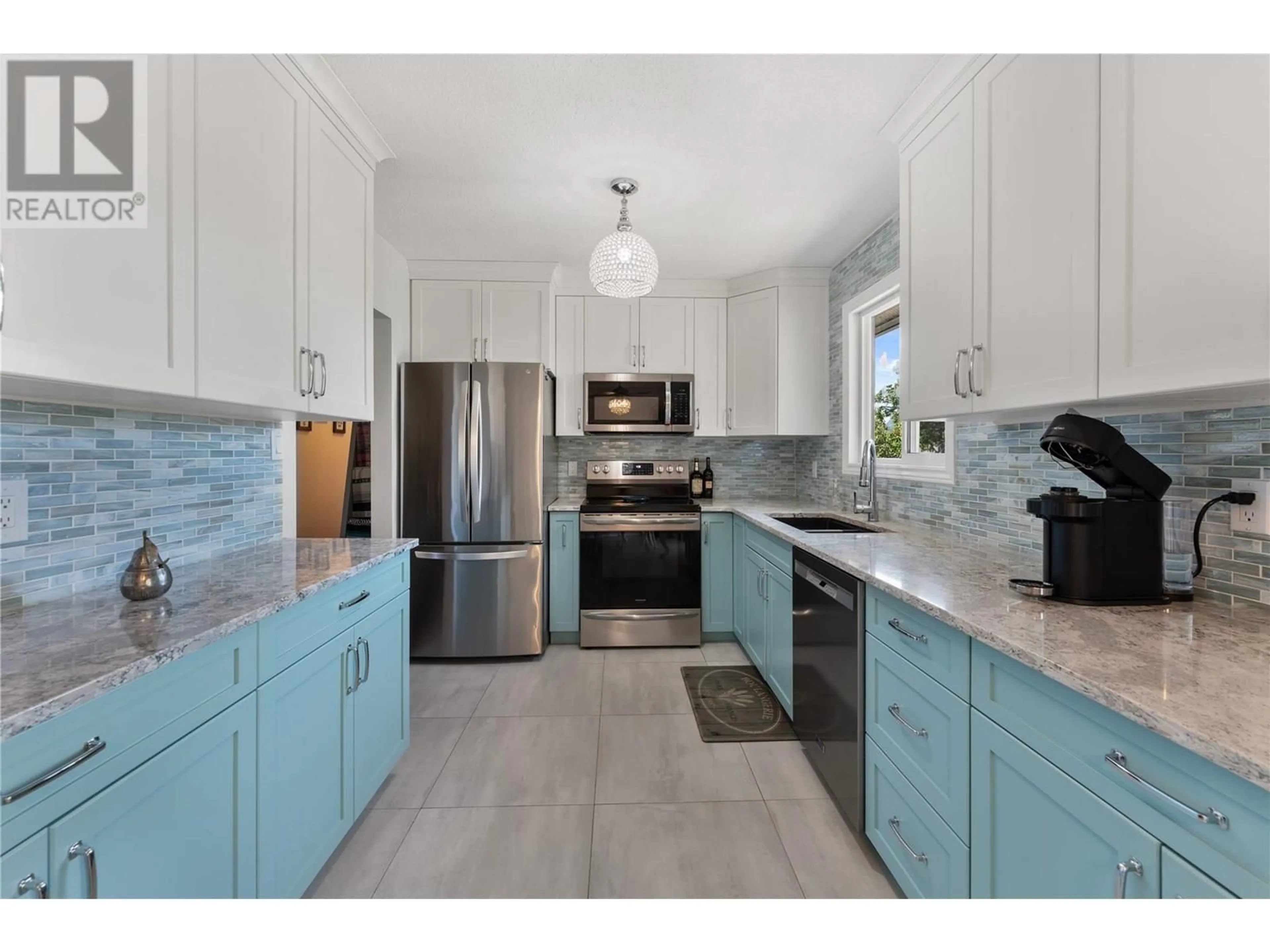 Open concept kitchen, ceramic/tile floor for 920 BELGO ROAD, Kelowna British Columbia V1X3A7
