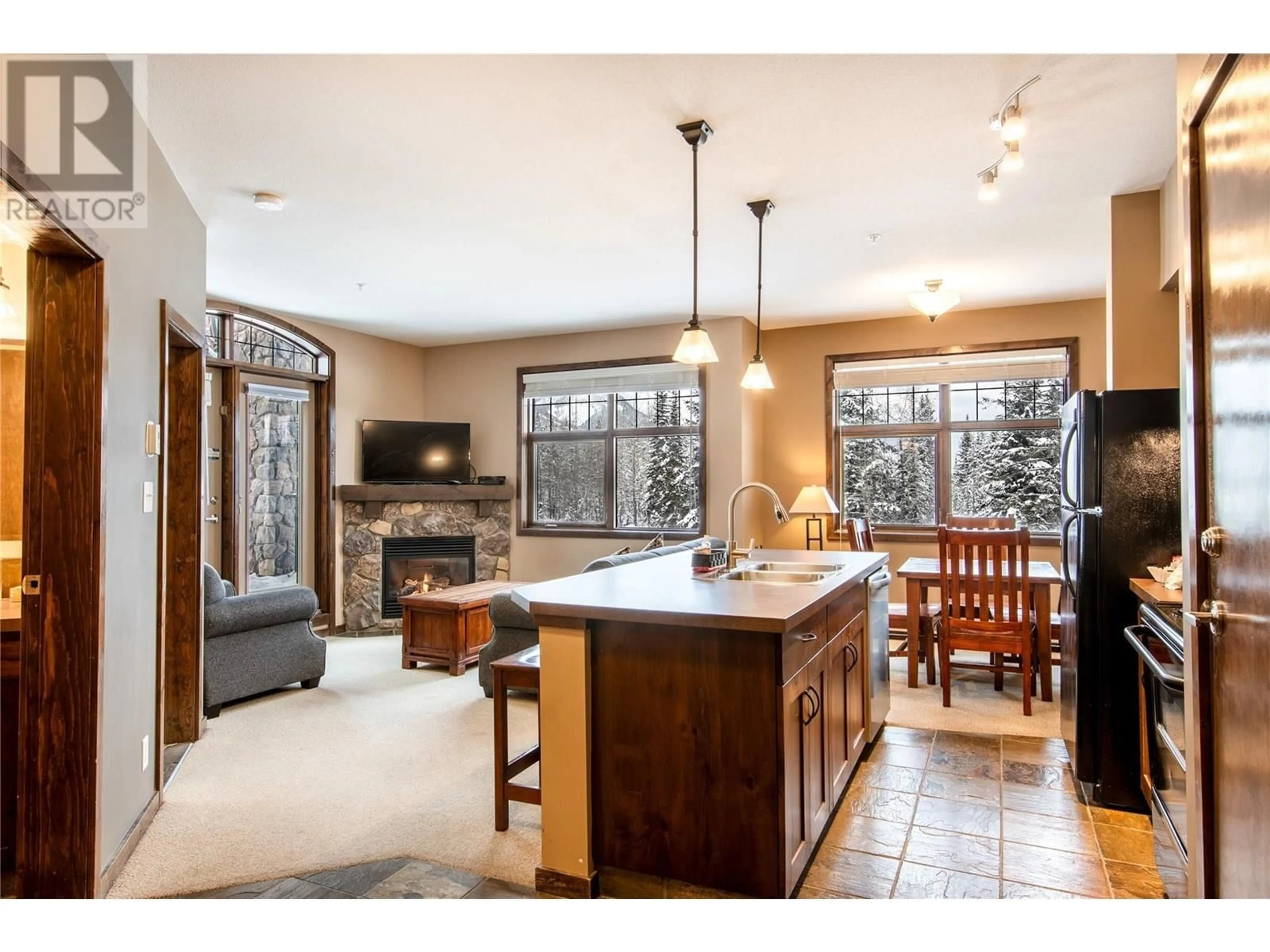 Open concept kitchen, unknown for 111 - 1545 KICKING HORSE TRAIL, Golden British Columbia V0A1H0