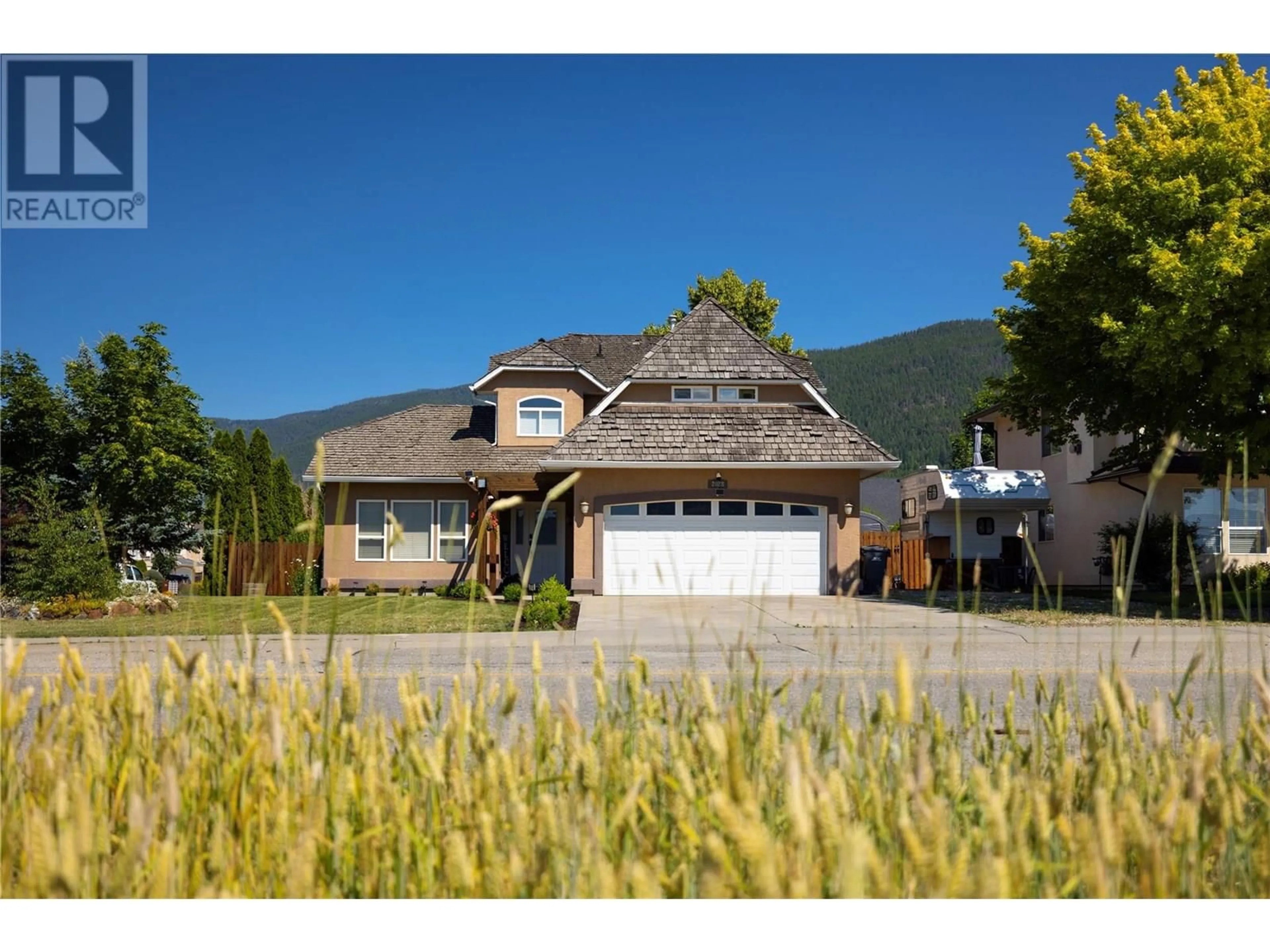 A pic from outside/outdoor area/front of a property/back of a property/a pic from drone, unknown for 2028 OKANAGAN STREET, Armstrong British Columbia V0E1B1