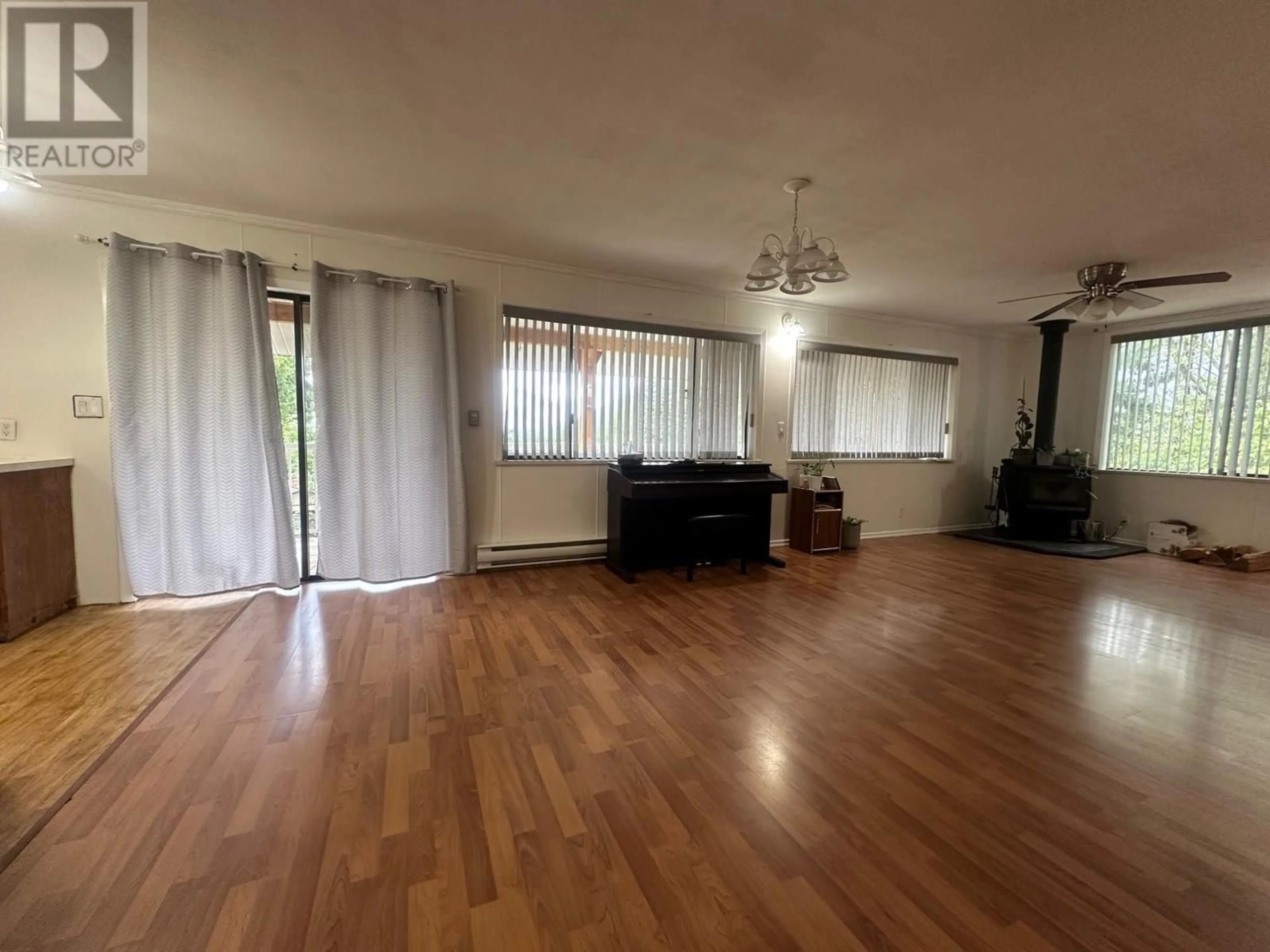 A pic of a room for 319 NEWMAN STREET, Kitchener British Columbia V0B1W1