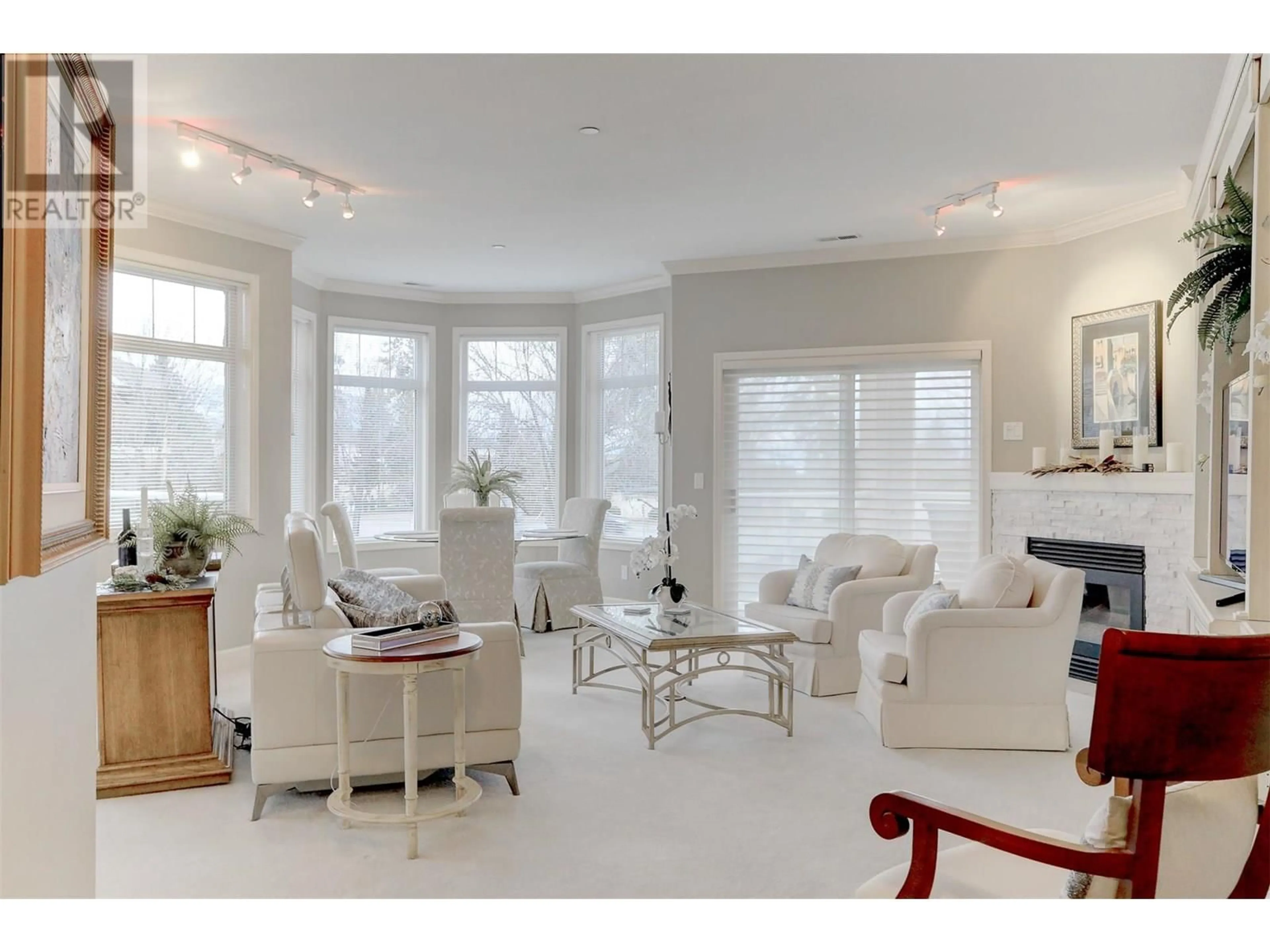 Living room with furniture, unknown for 207 - 634 LEQUIME ROAD, Kelowna British Columbia V1W1A4