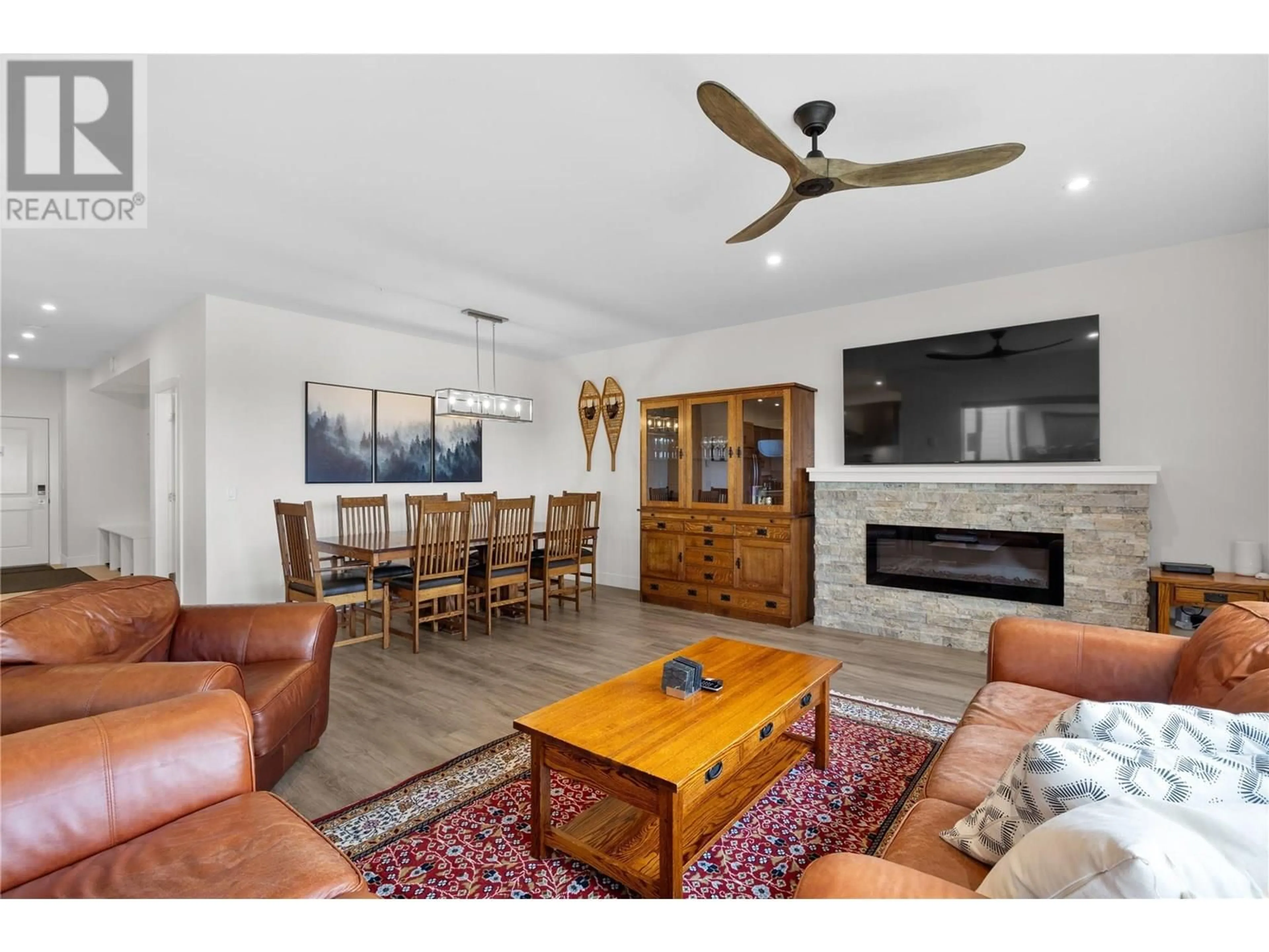 Living room with furniture, unknown for 2D - 5075 SNOWBIRD WAY, Big White British Columbia V1P1P4
