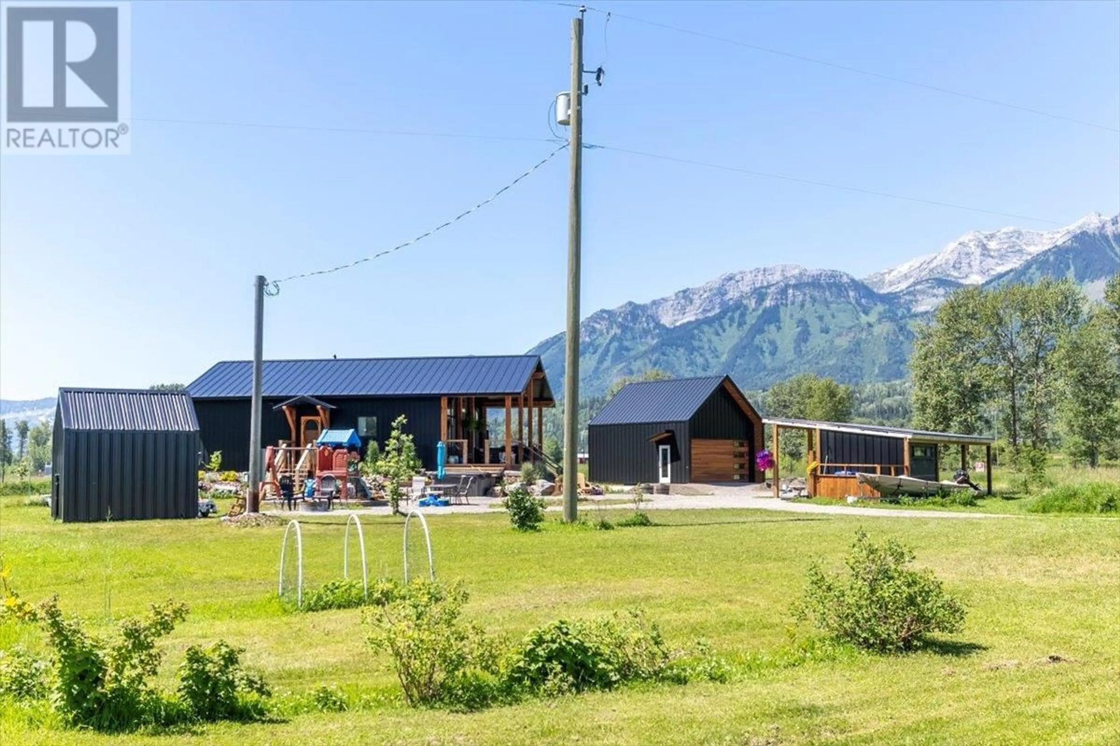 Patio, mountain view for 7005 STUBBS ROAD, Fernie British Columbia V0B1M5