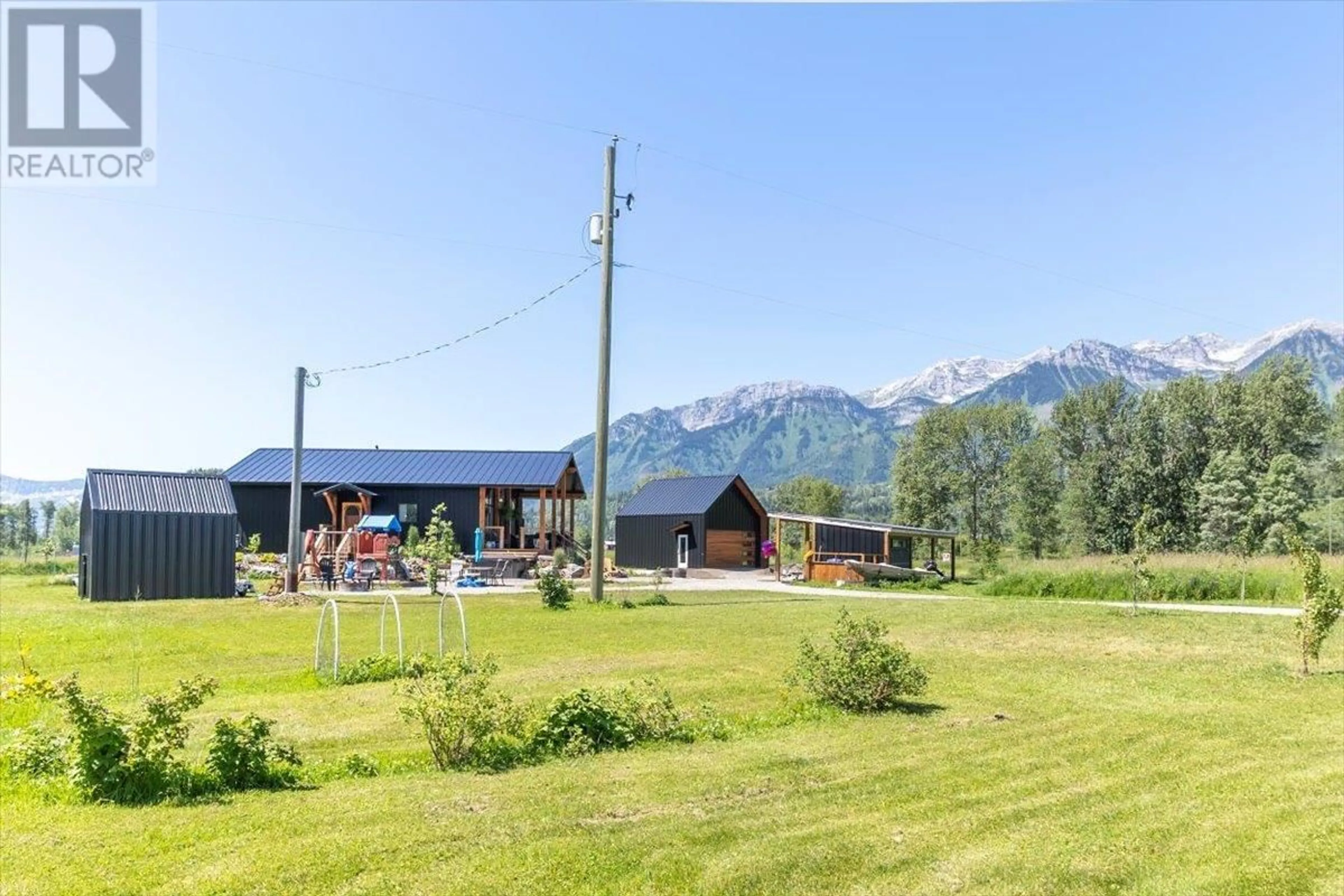 A pic from outside/outdoor area/front of a property/back of a property/a pic from drone, mountain view for 7005 STUBBS ROAD, Fernie British Columbia V0B1M5