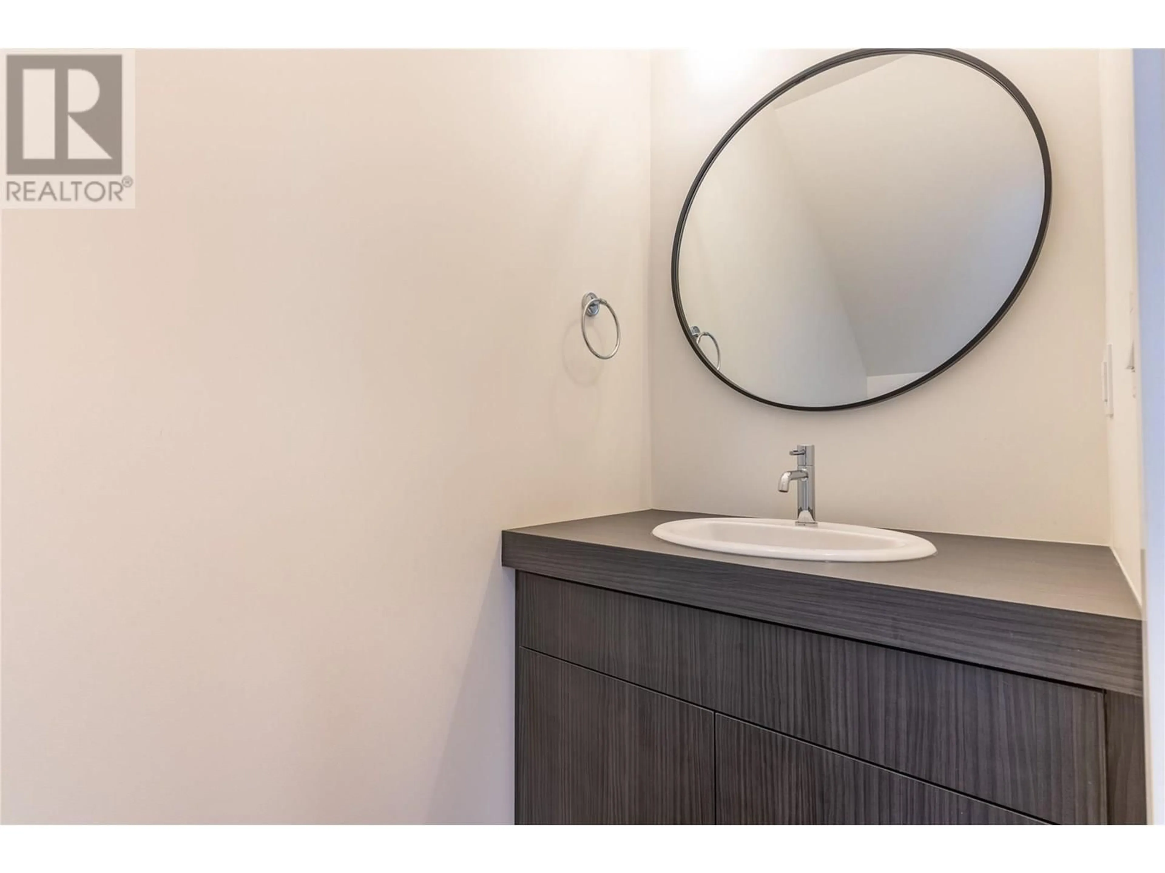 Standard bathroom, unknown for 107 - 8960 DALLAS DRIVE, Kamloops British Columbia V2C0K8