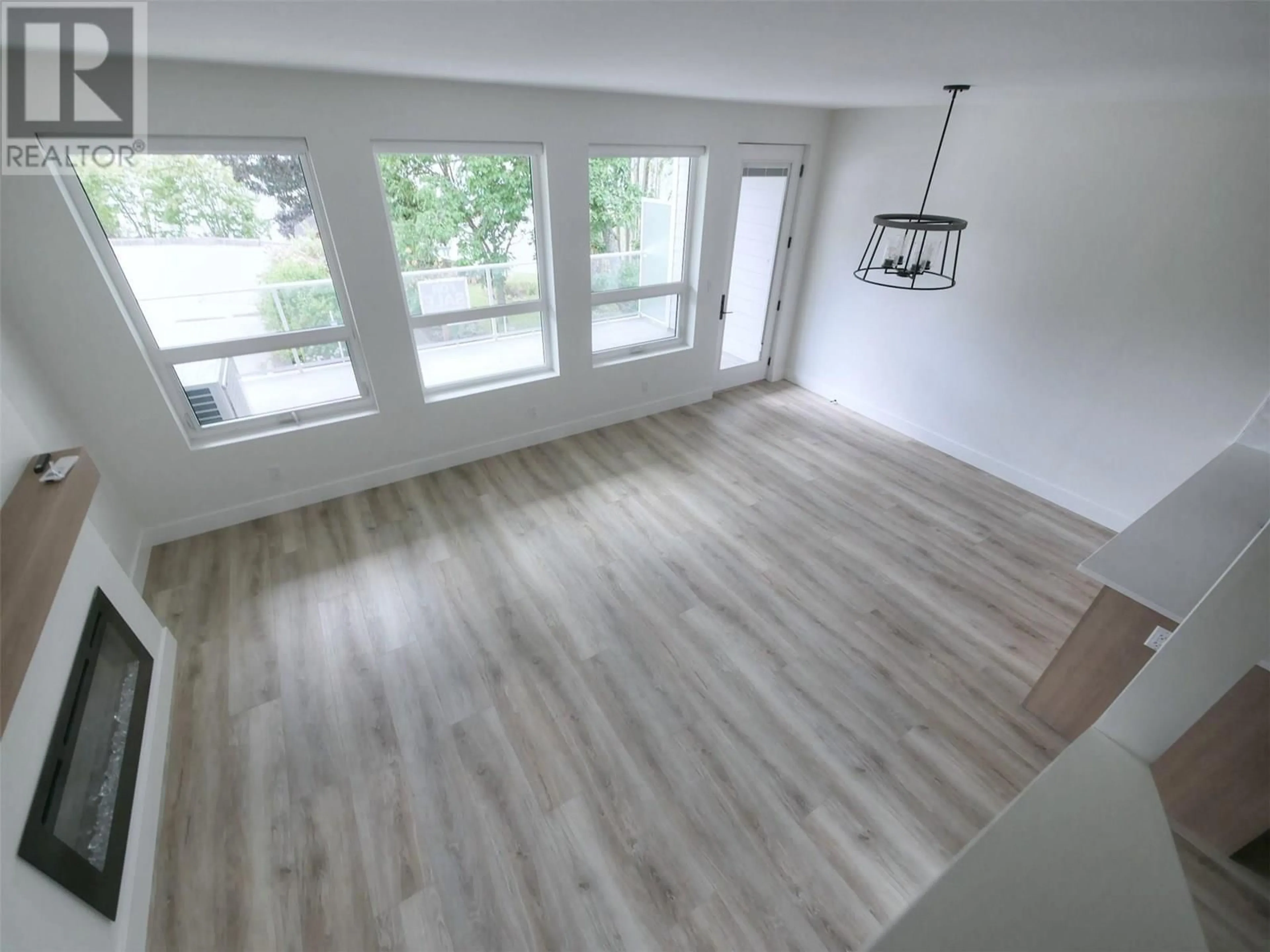A pic of a room for 3 - 88 NELSON AVENUE SOUTH, Nakusp British Columbia V0G1R1