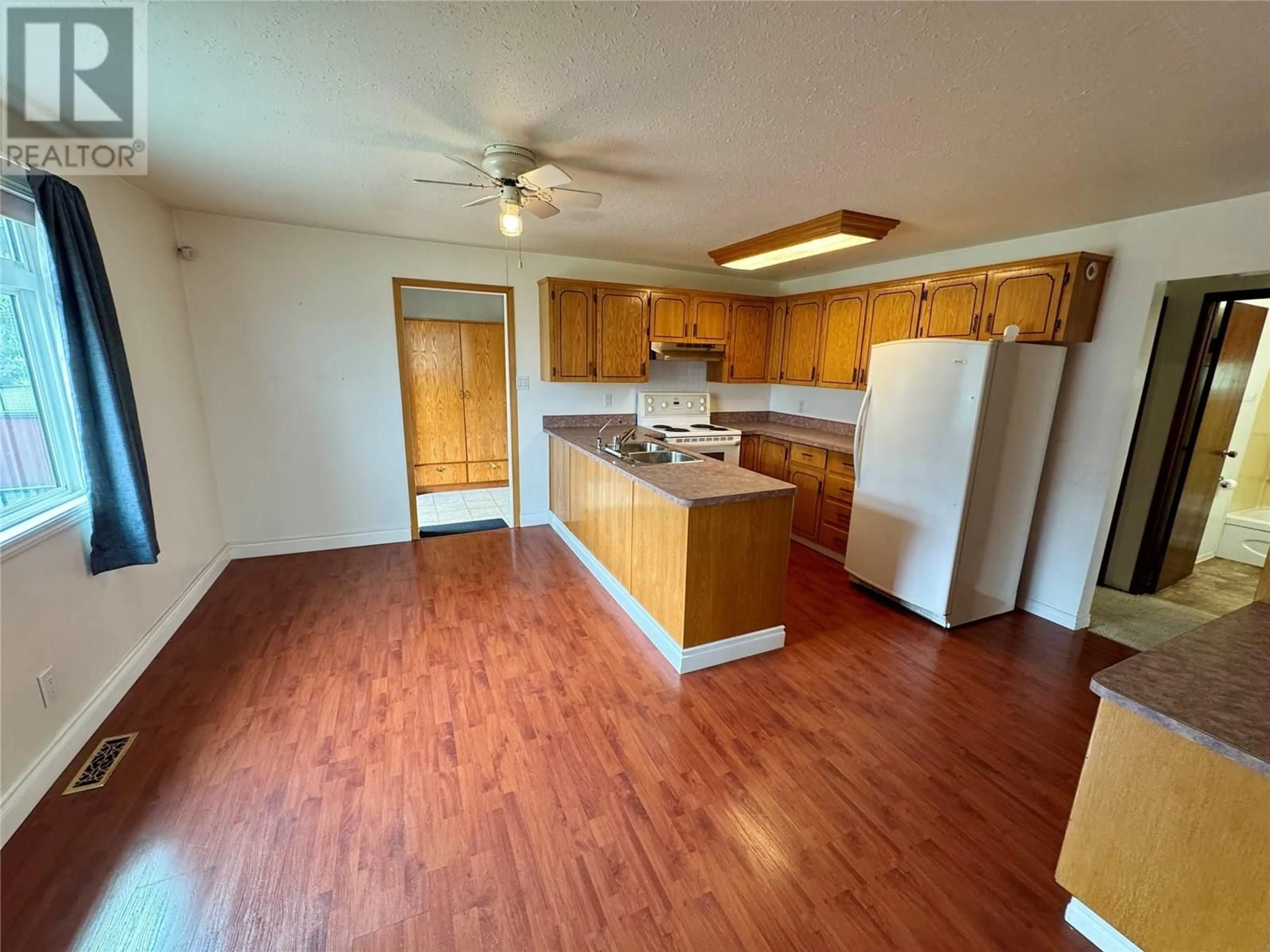 A pic of a room for 901 116 AVENUE, Dawson Creek British Columbia V1G3E3
