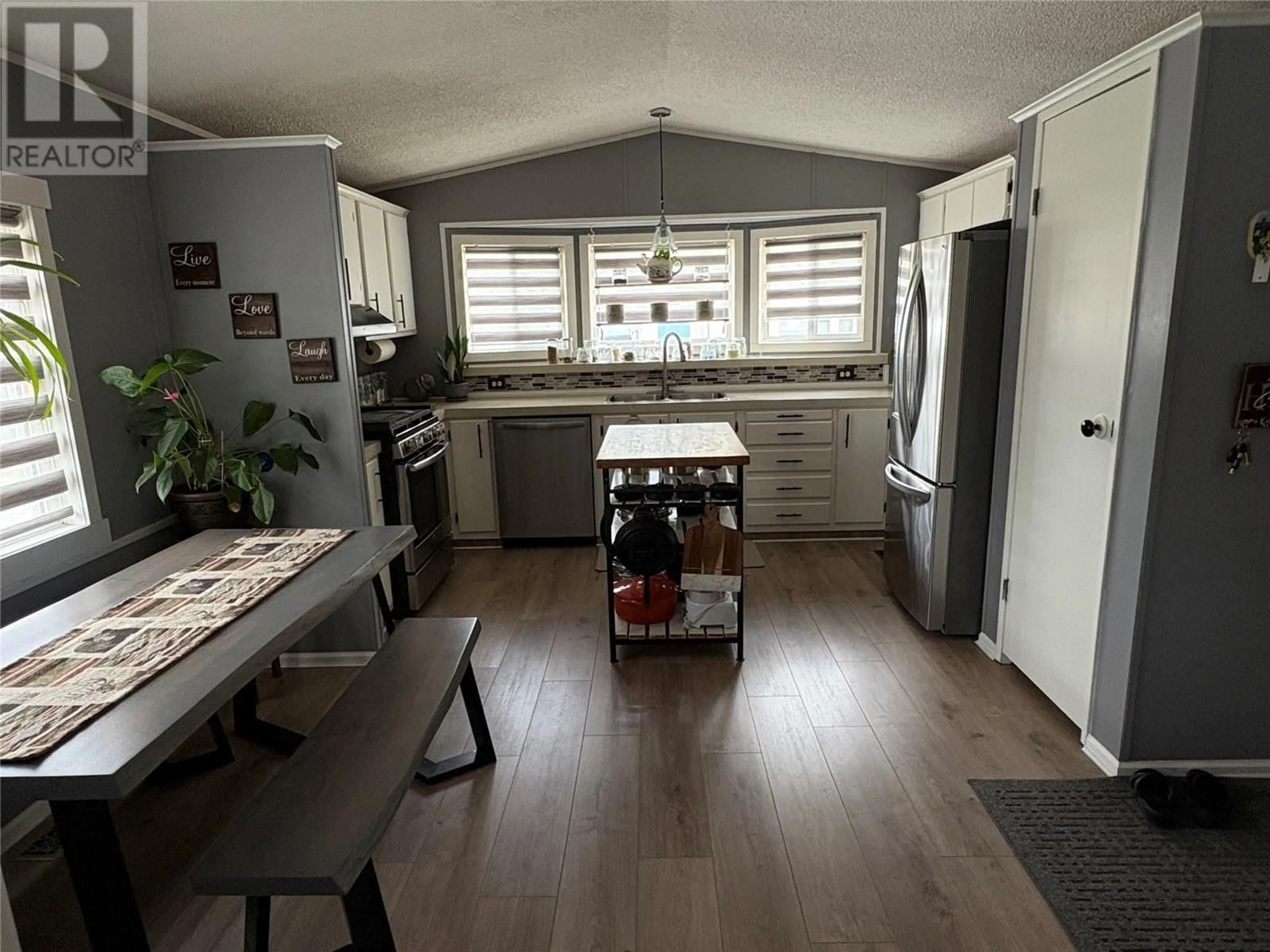 Open concept kitchen, unknown for 50 - 1214 OKANAGAN AVENUE, Chase British Columbia V0E1M0