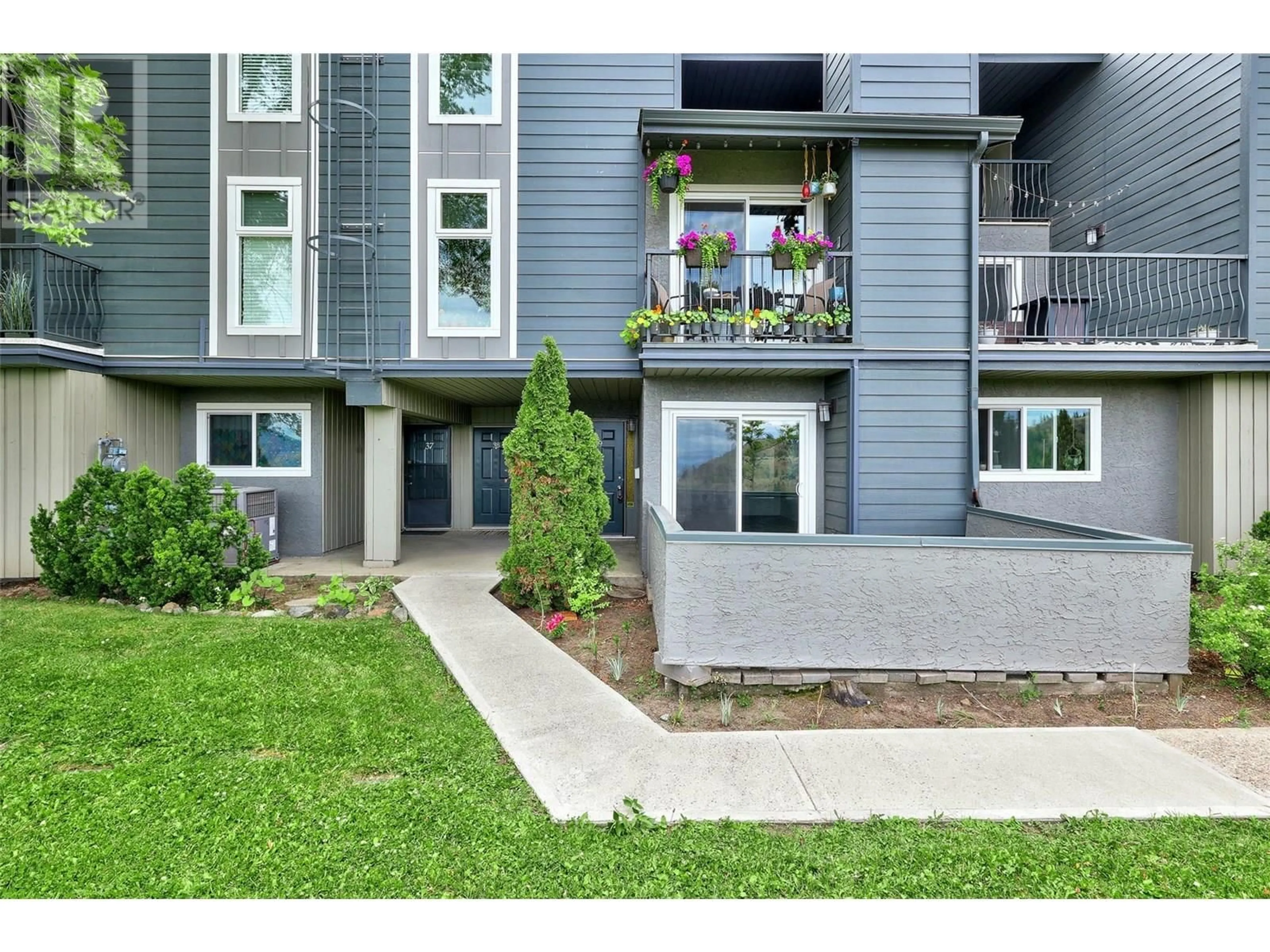 Patio, street for 39 - 1221 HUGH ALLAN DRIVE, Kamloops British Columbia V1S1M7