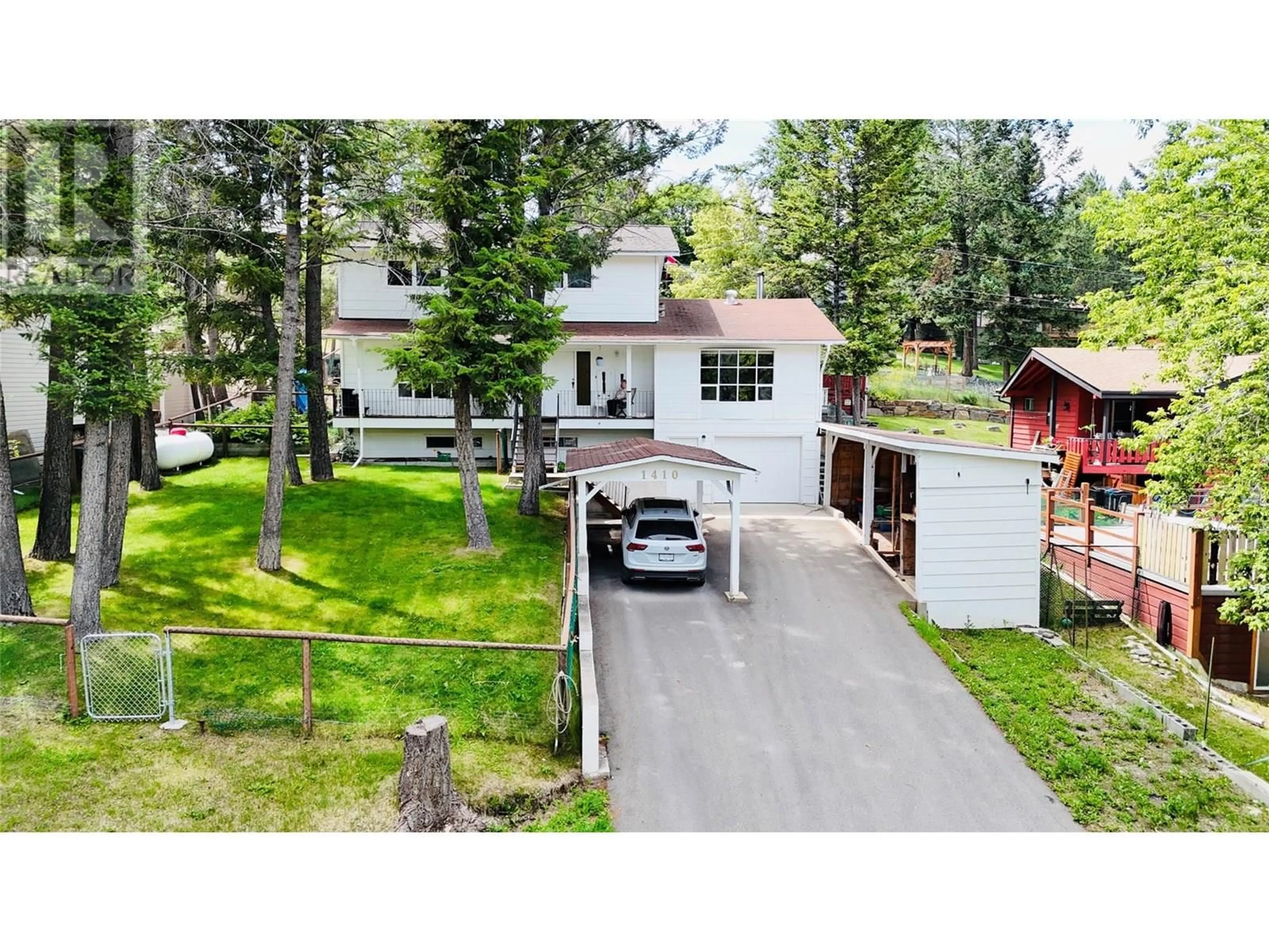 A pic from outside/outdoor area/front of a property/back of a property/a pic from drone, street for 1410 10A AVENUE, Invermere British Columbia V0A1K0