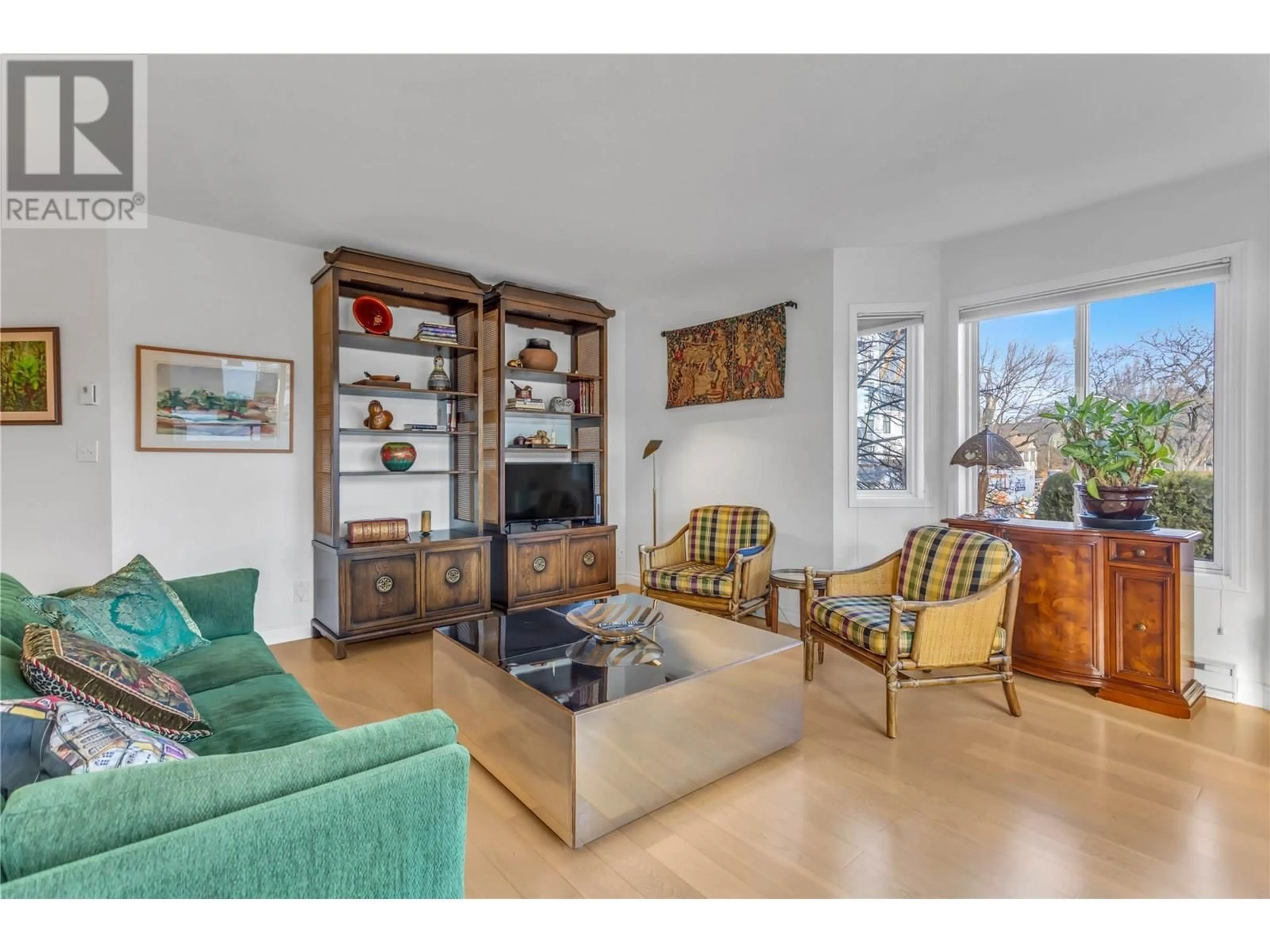 Living room with furniture, unknown for 101 - 680 DOYLE AVENUE, Kelowna British Columbia V1Y9S2