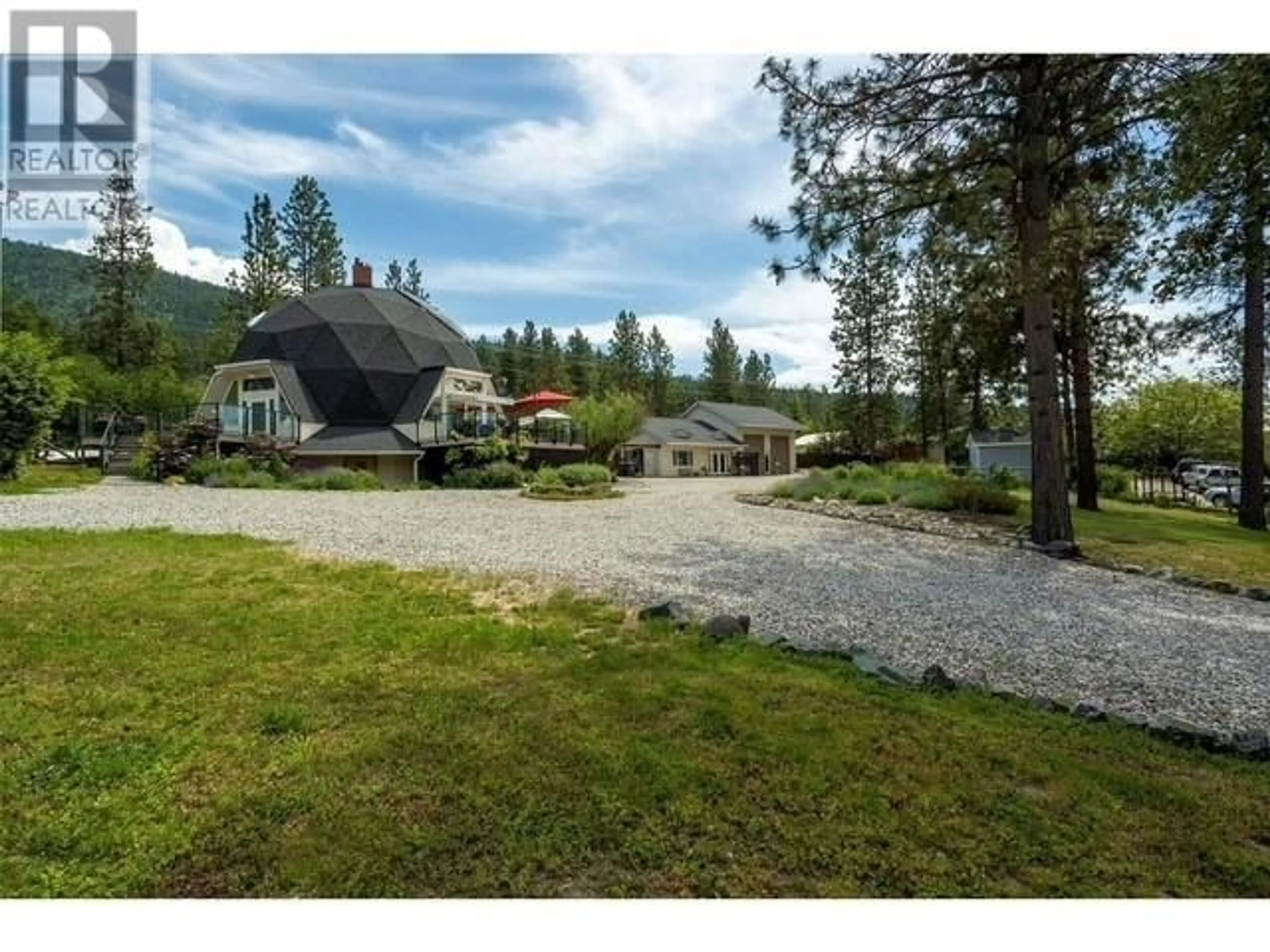 A pic from outside/outdoor area/front of a property/back of a property/a pic from drone, unknown for 16709 MAKI ROAD, Lake Country British Columbia V4V1C2