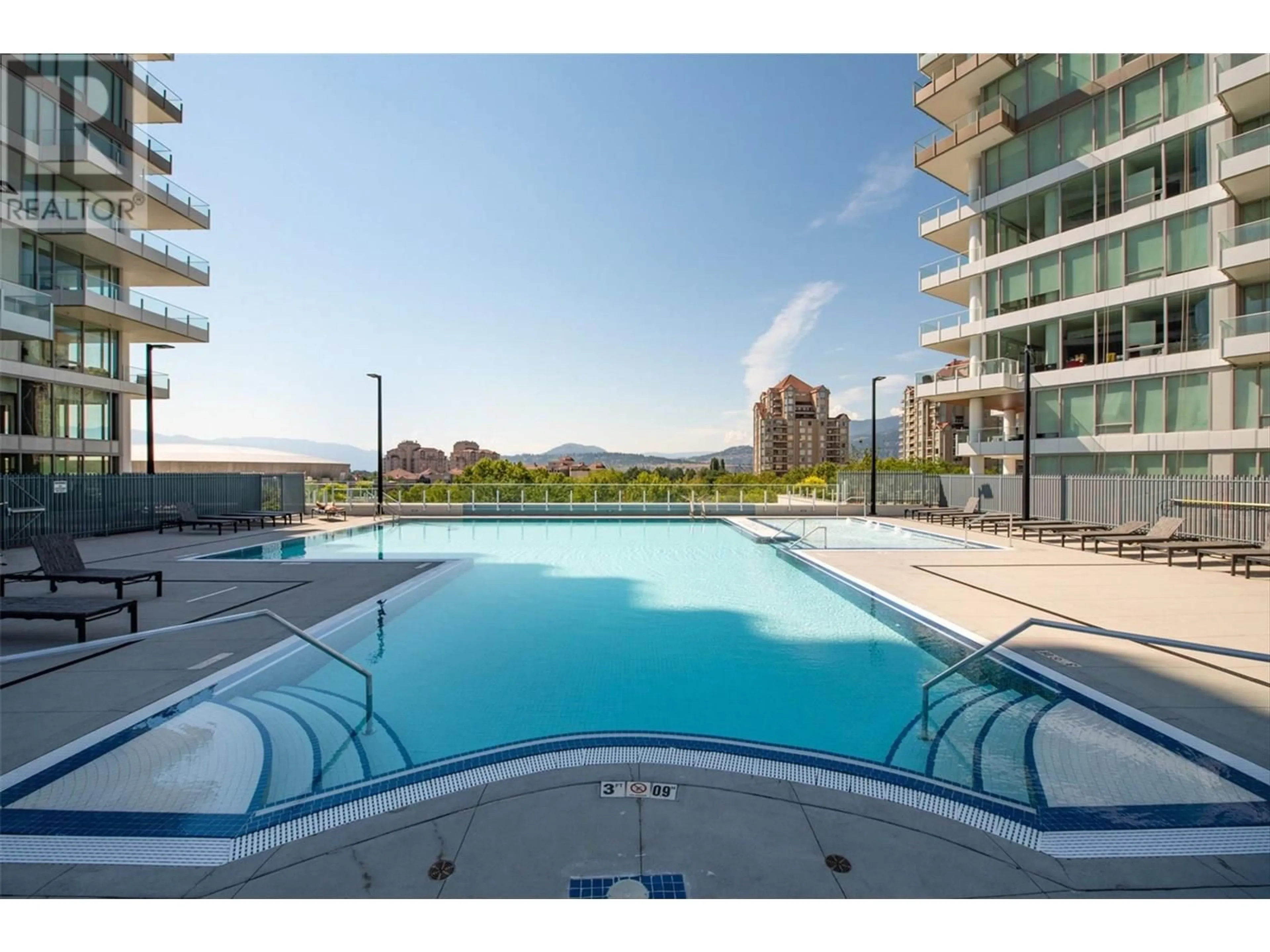 Pool for 2207 - 1181 SUNSET DRIVE, Kelowna British Columbia V1Y0L4