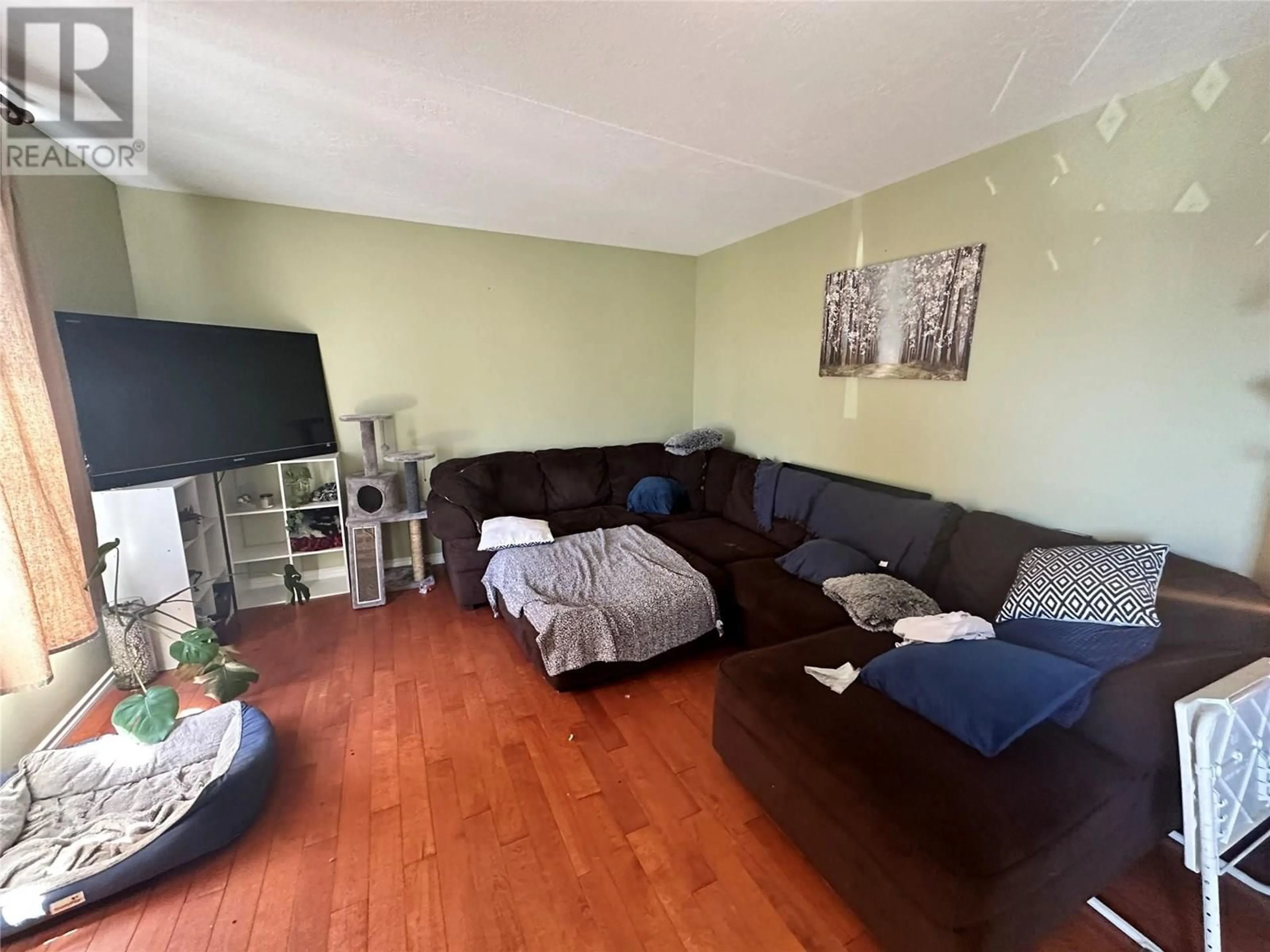 A pic of a room for 336 98 AVENUE, Dawson Creek British Columbia V1G1R7
