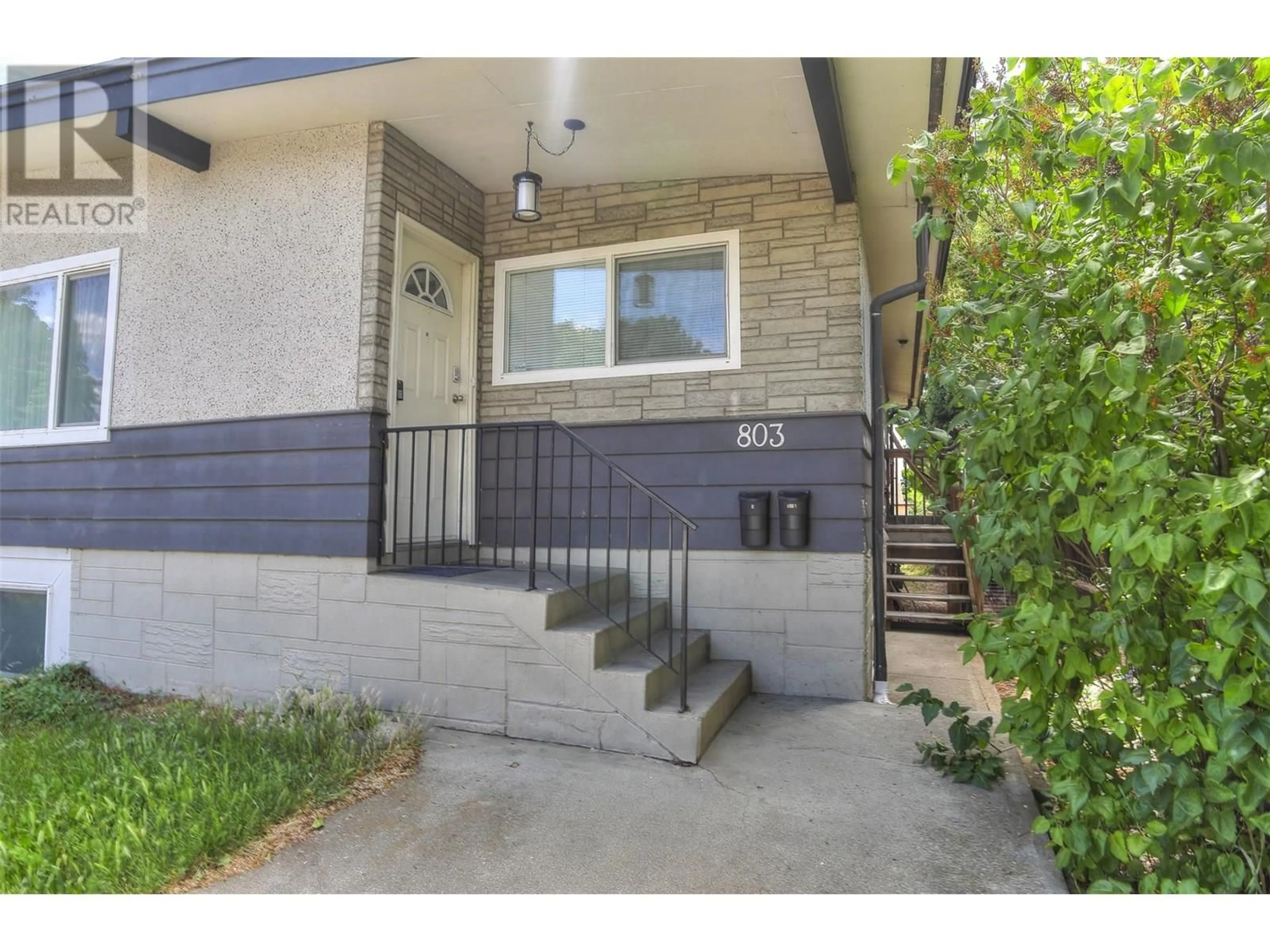 Unknown for 803 PATTERSON AVENUE, Kelowna British Columbia V1Y5C9