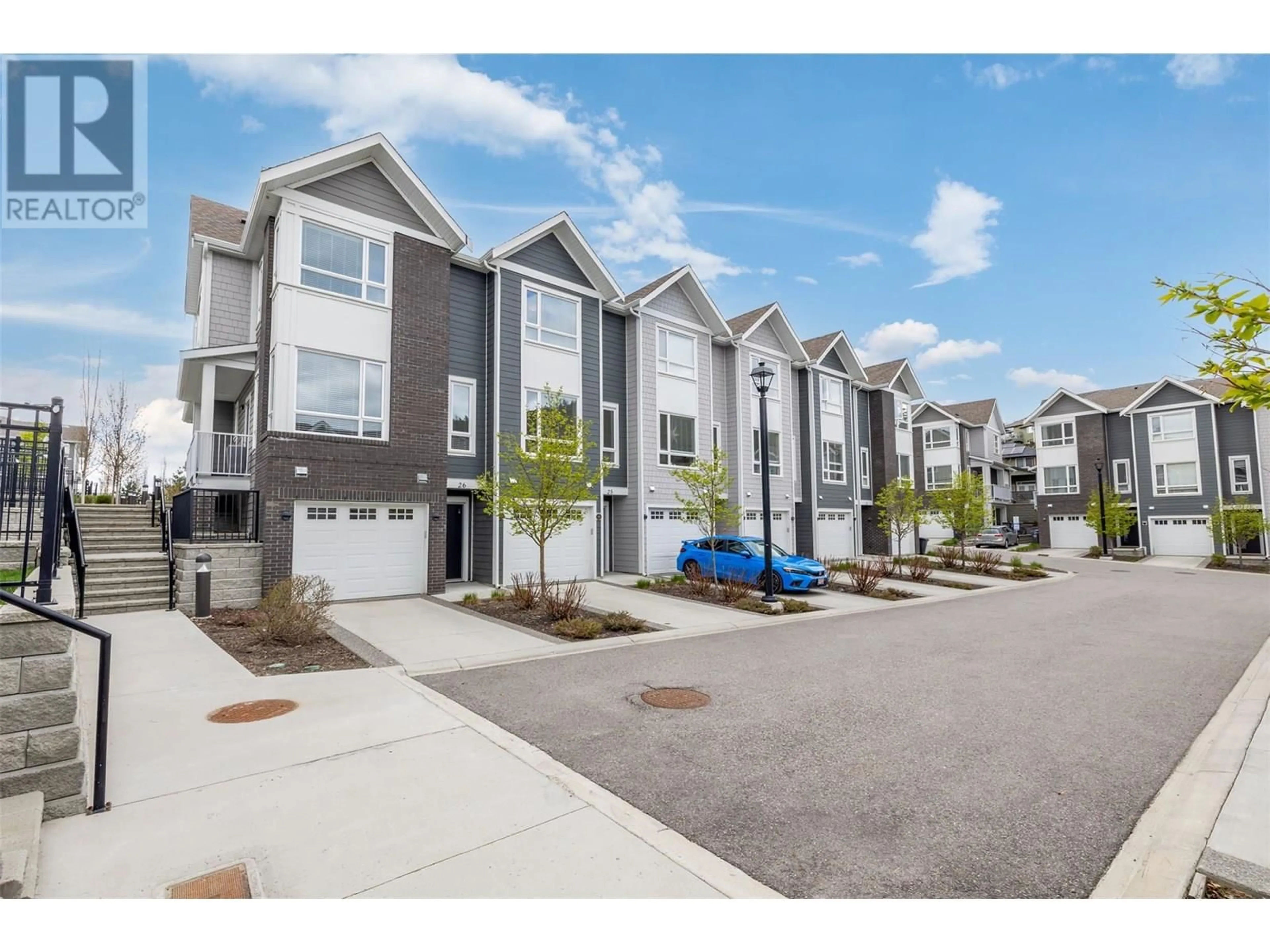 A pic from outside/outdoor area/front of a property/back of a property/a pic from drone, street for 25 - 13098 SHORELINE WAY, Lake Country British Columbia V4V0A8