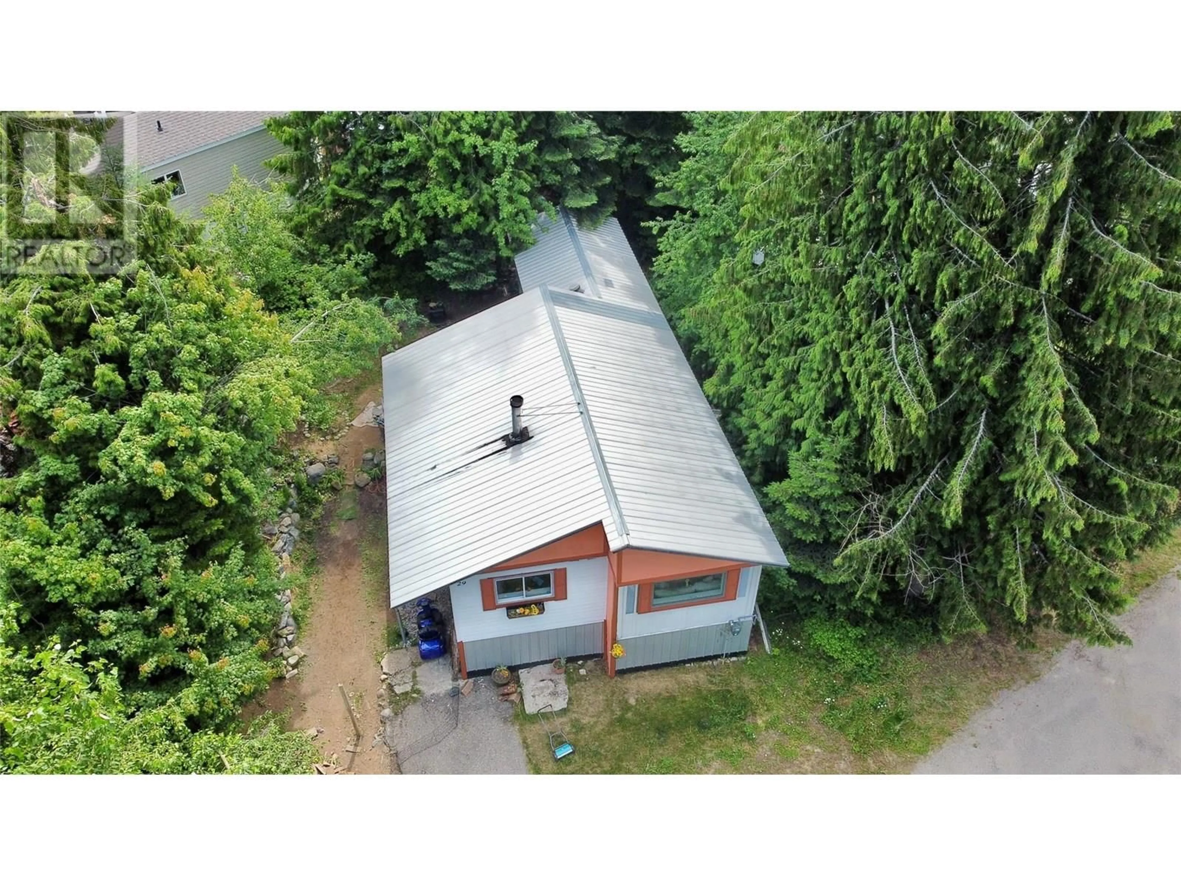 A pic from outside/outdoor area/front of a property/back of a property/a pic from drone, building for 29 - 891 MONTE VISTA DRIVE, Rossland British Columbia V0G1Y0