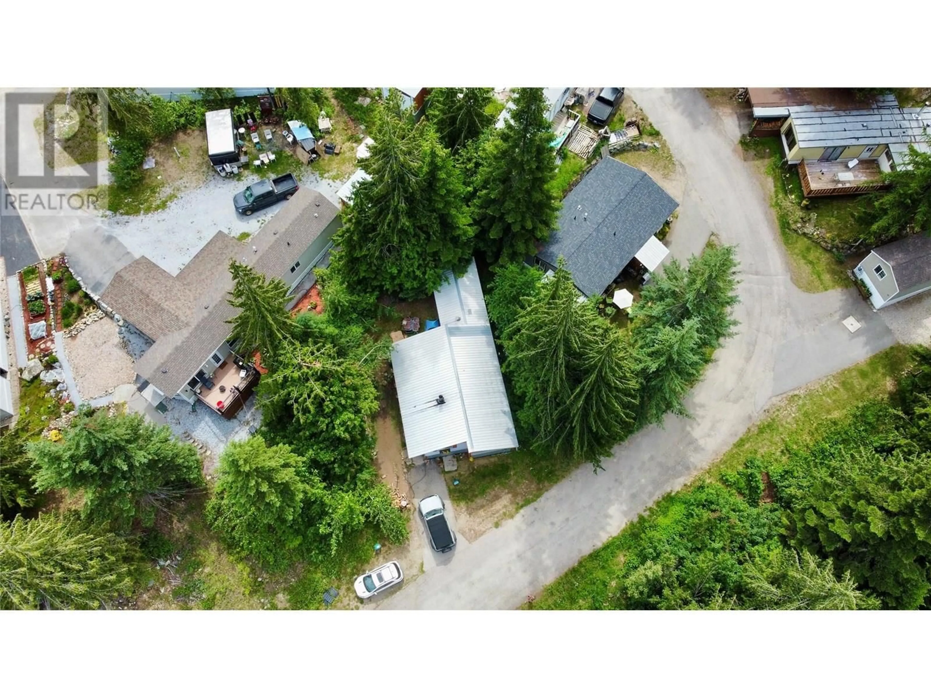 A pic from outside/outdoor area/front of a property/back of a property/a pic from drone, unknown for 29 - 891 MONTE VISTA DRIVE, Rossland British Columbia V0G1Y0