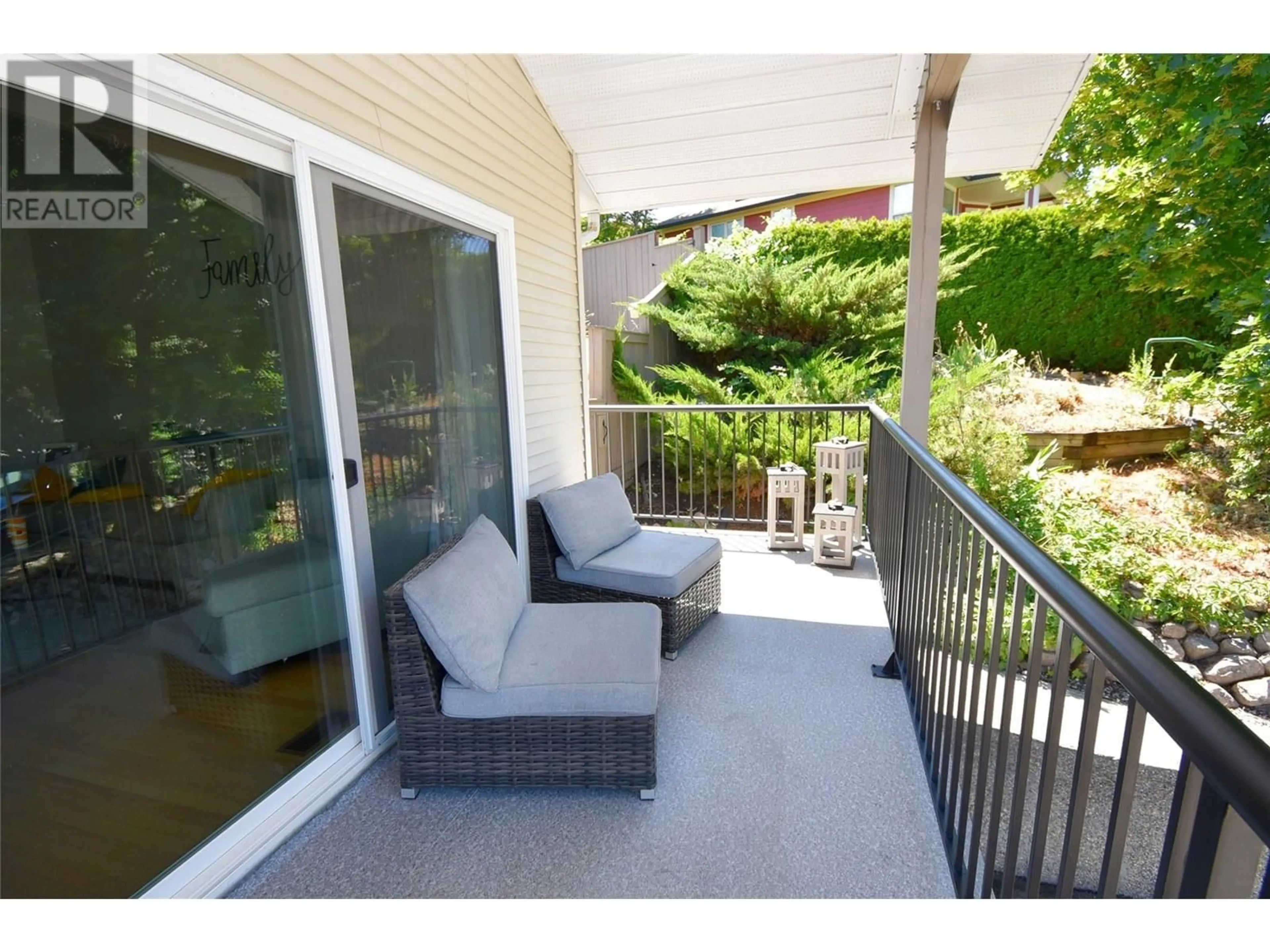 Patio, water/lake/river/ocean view for 4400 BELLEVUE DRIVE, Vernon British Columbia V1T9C1