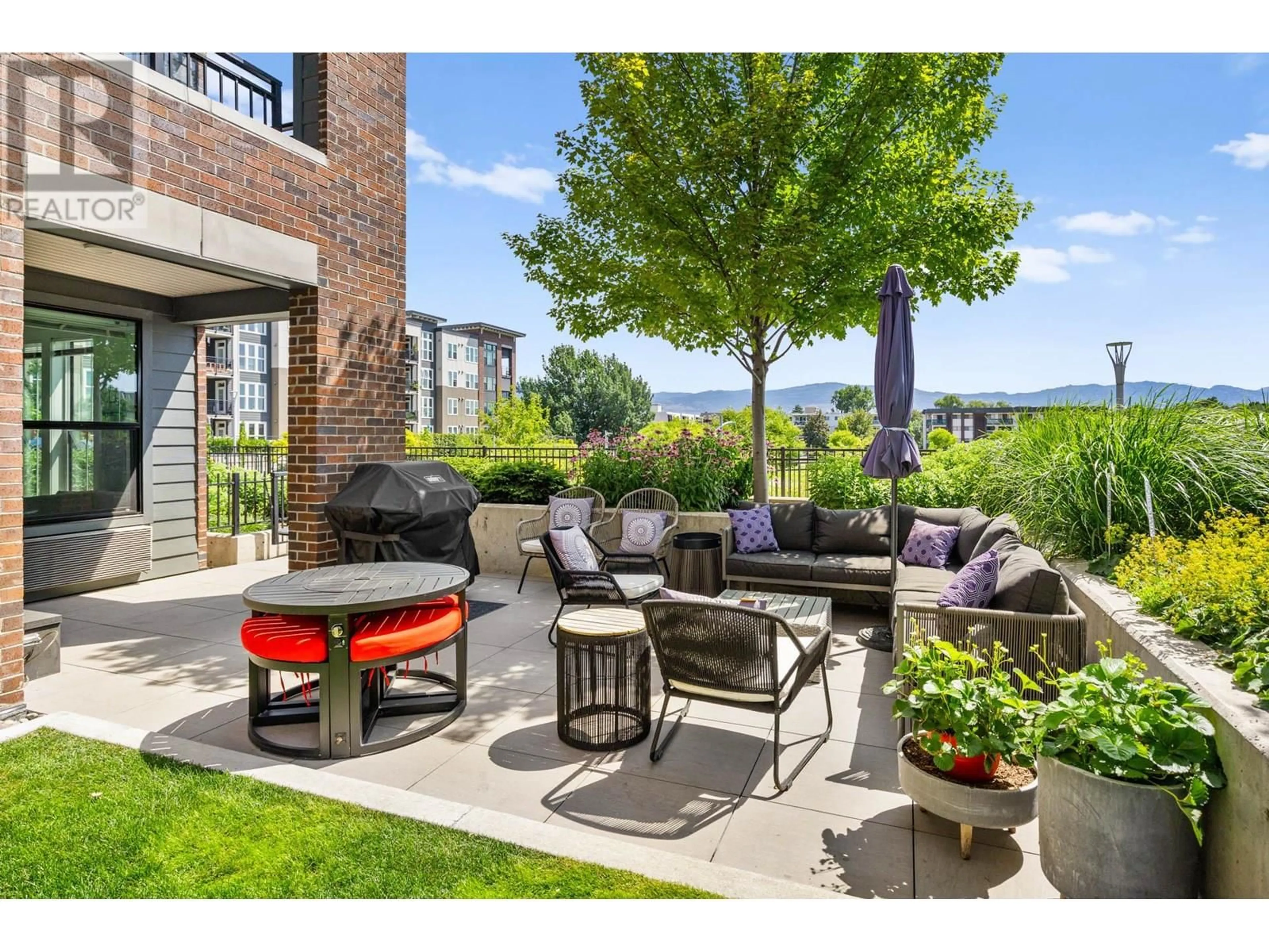 Patio, water/lake/river/ocean view for 112 - 1770 RICHTER STREET, Kelowna British Columbia V1Y0E6