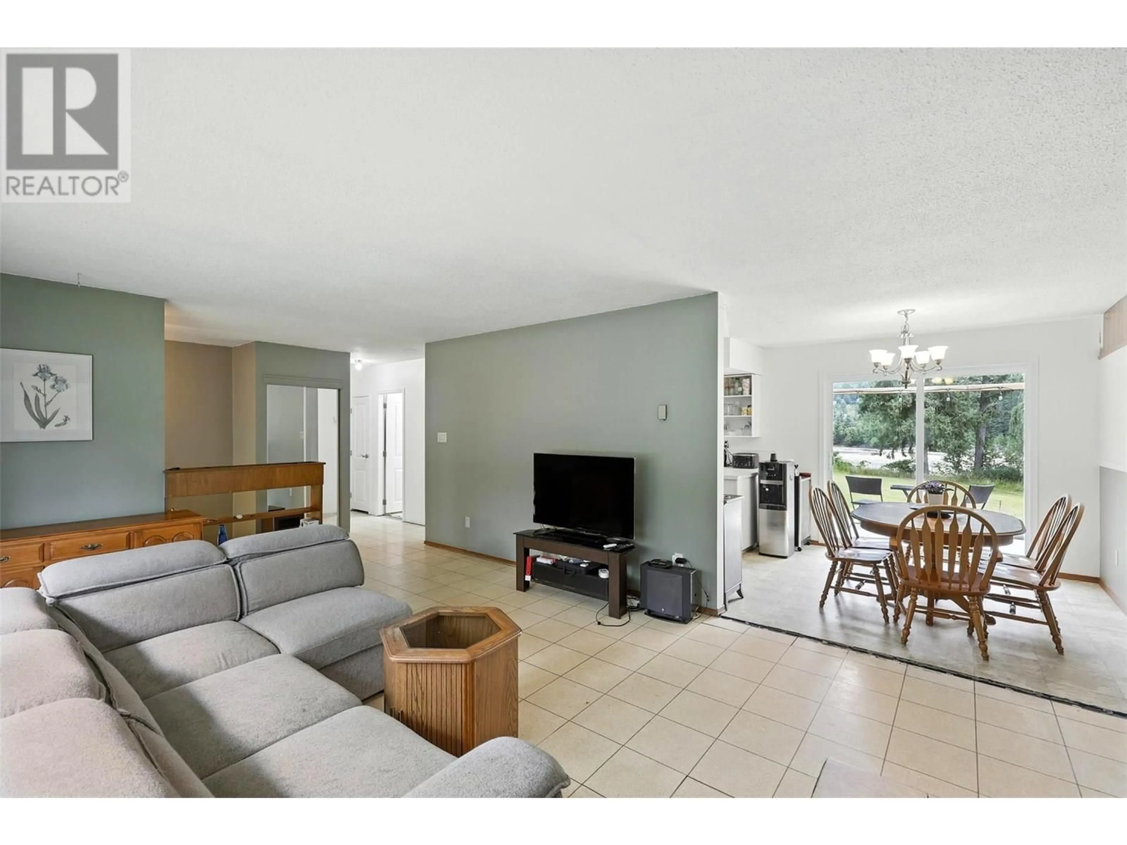Living room with furniture, unknown for 1653 BIRCH ISLAND LOST CREEK ROAD, Clearwater British Columbia V0E1N0