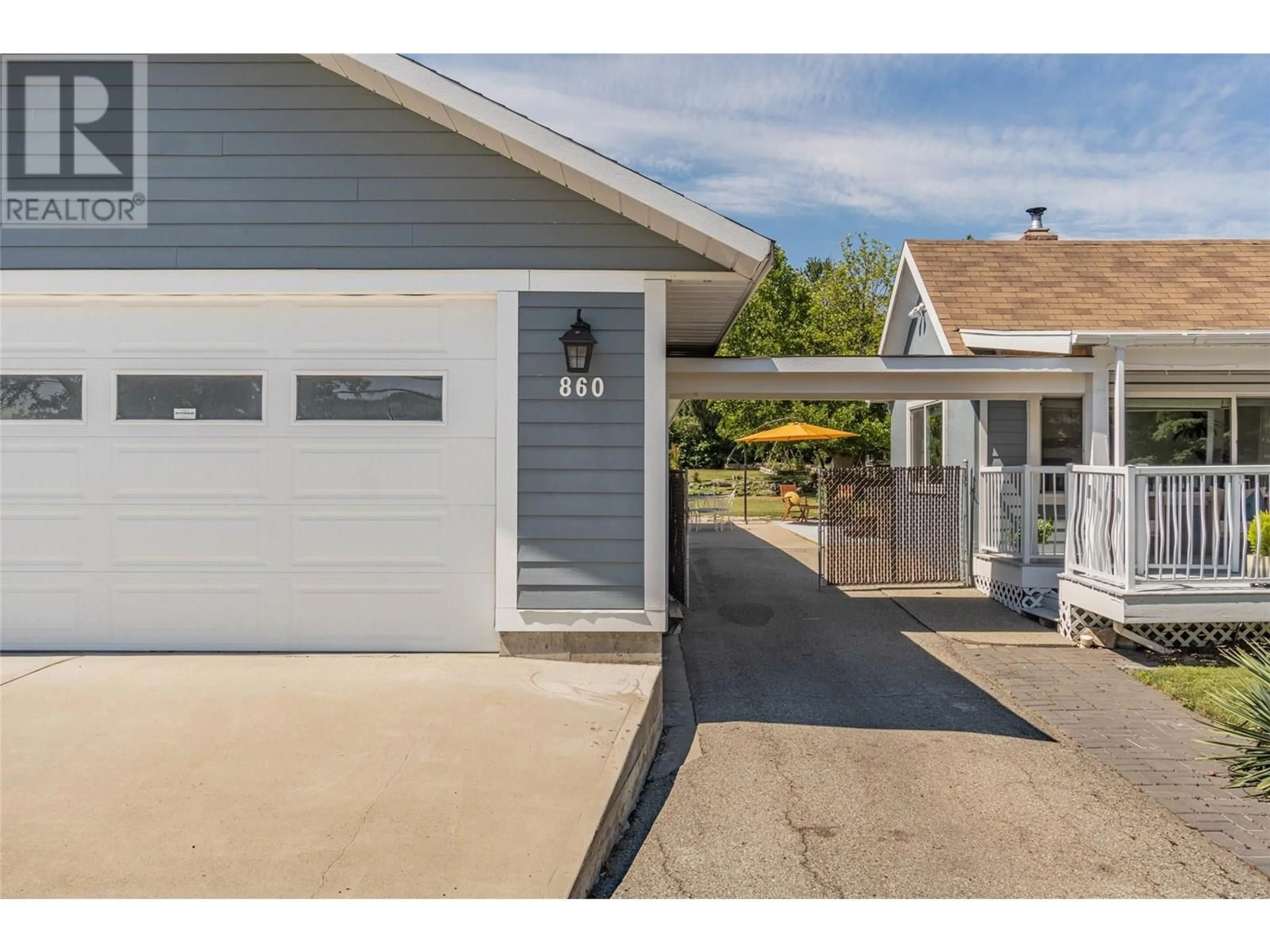Home with vinyl exterior material, street for 860 FAIRVIEW ROAD, Oliver British Columbia V0H1T6
