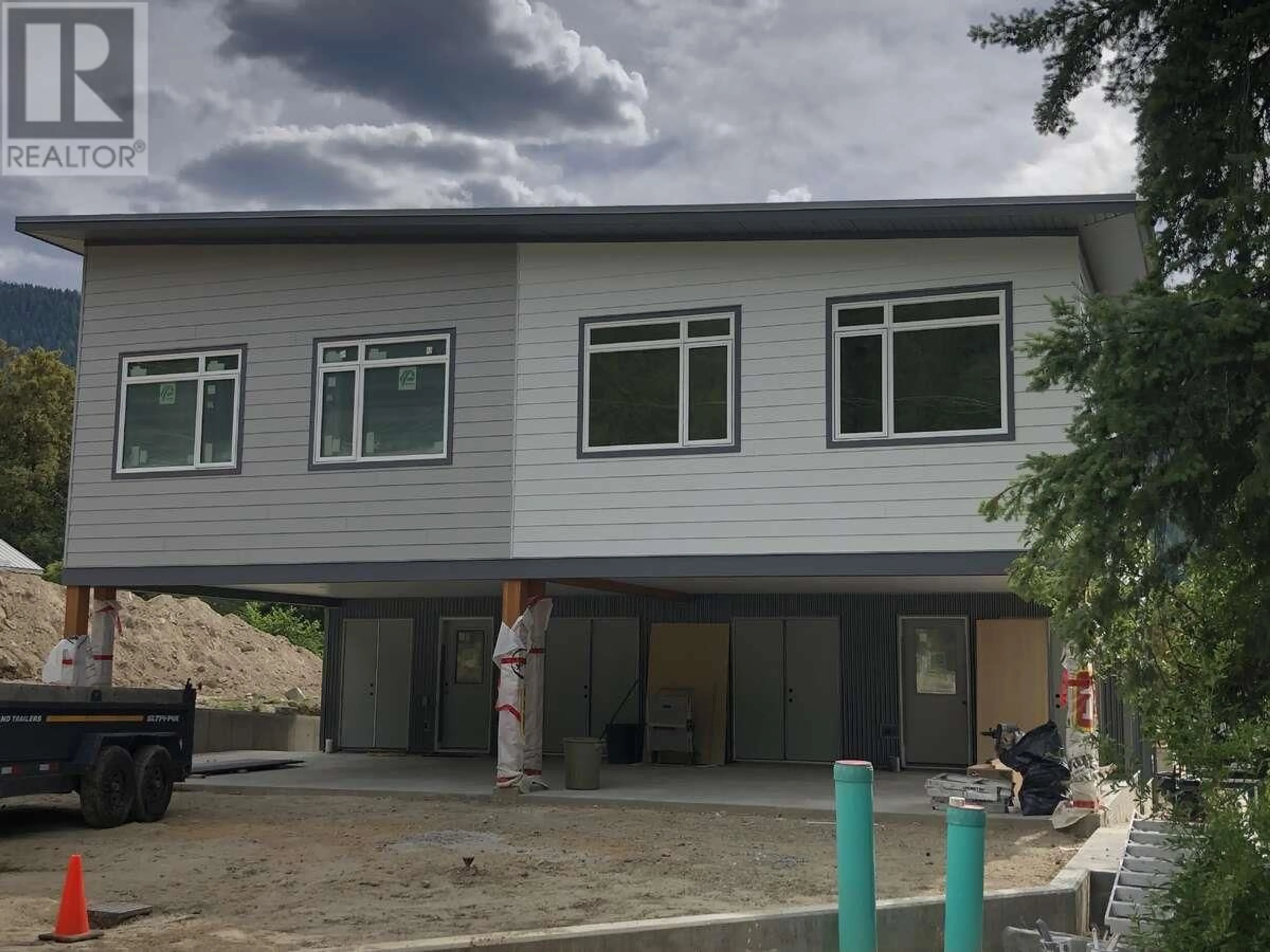 Unknown for A - 2222 FALLS STREET, Nelson British Columbia V1L1K4