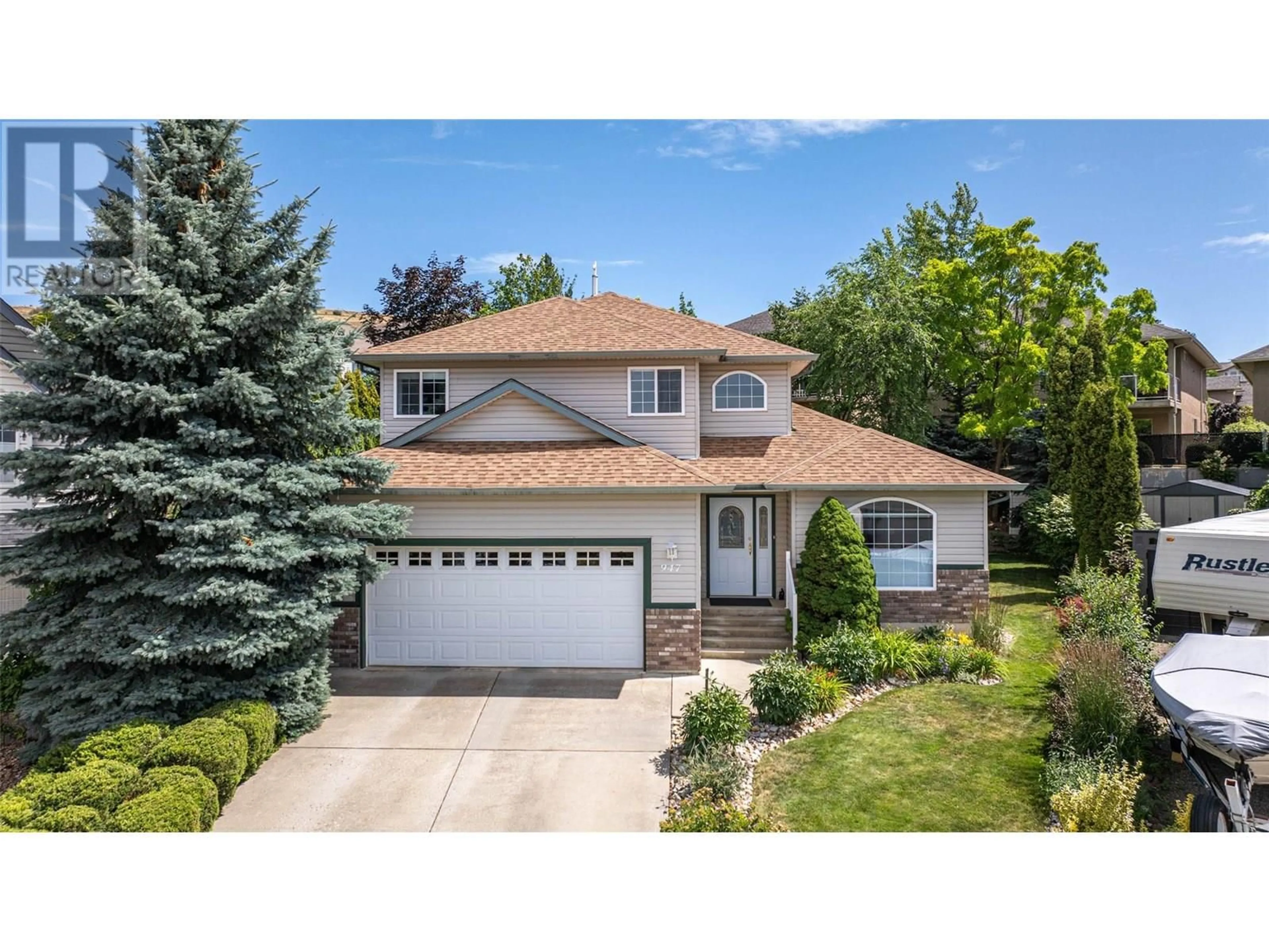 Home with vinyl exterior material, street for 947 MT. BEAVEN PLACE, Vernon British Columbia V1B2Y8