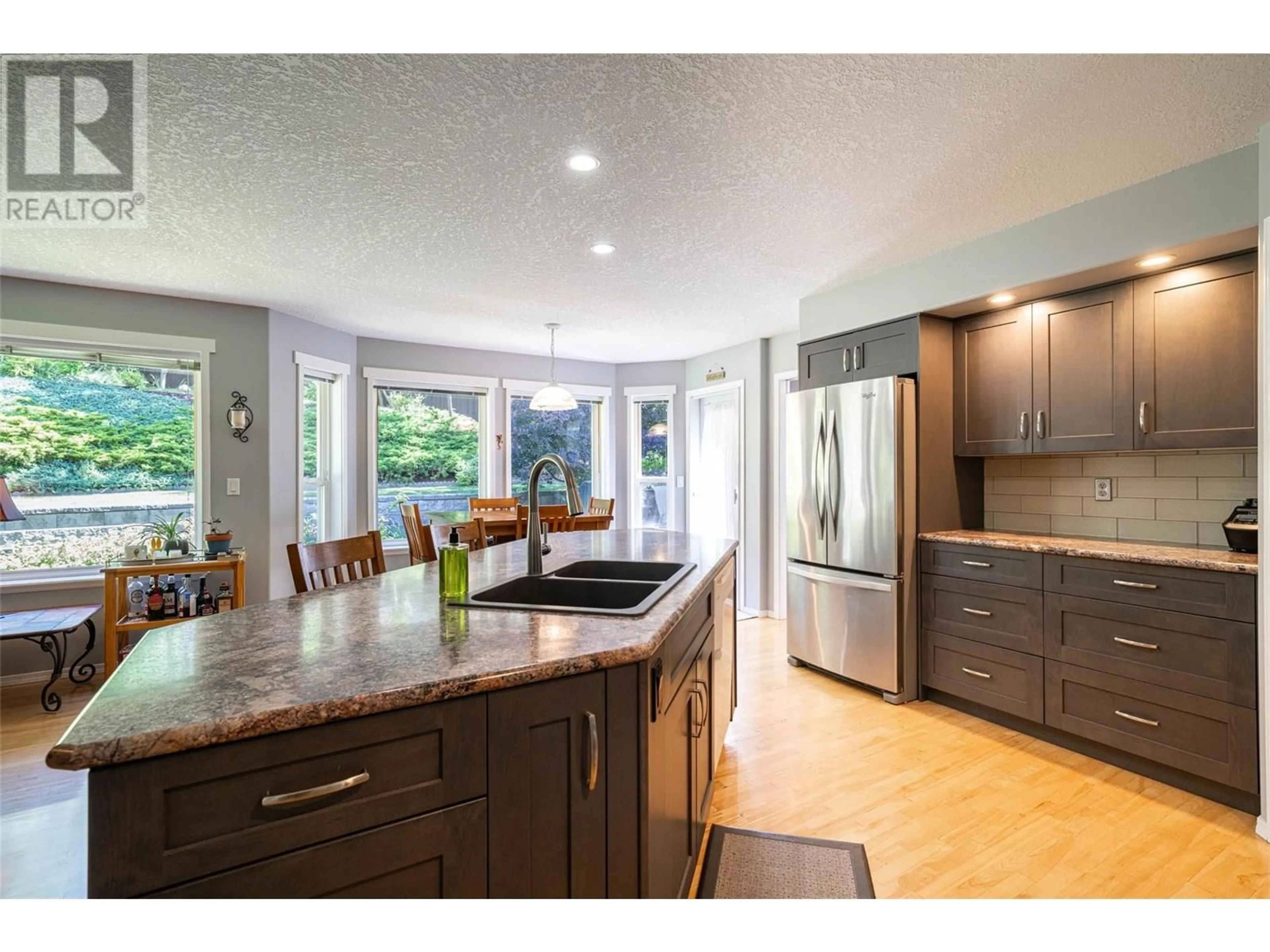 Open concept kitchen, unknown for 947 MT. BEAVEN PLACE, Vernon British Columbia V1B2Y8