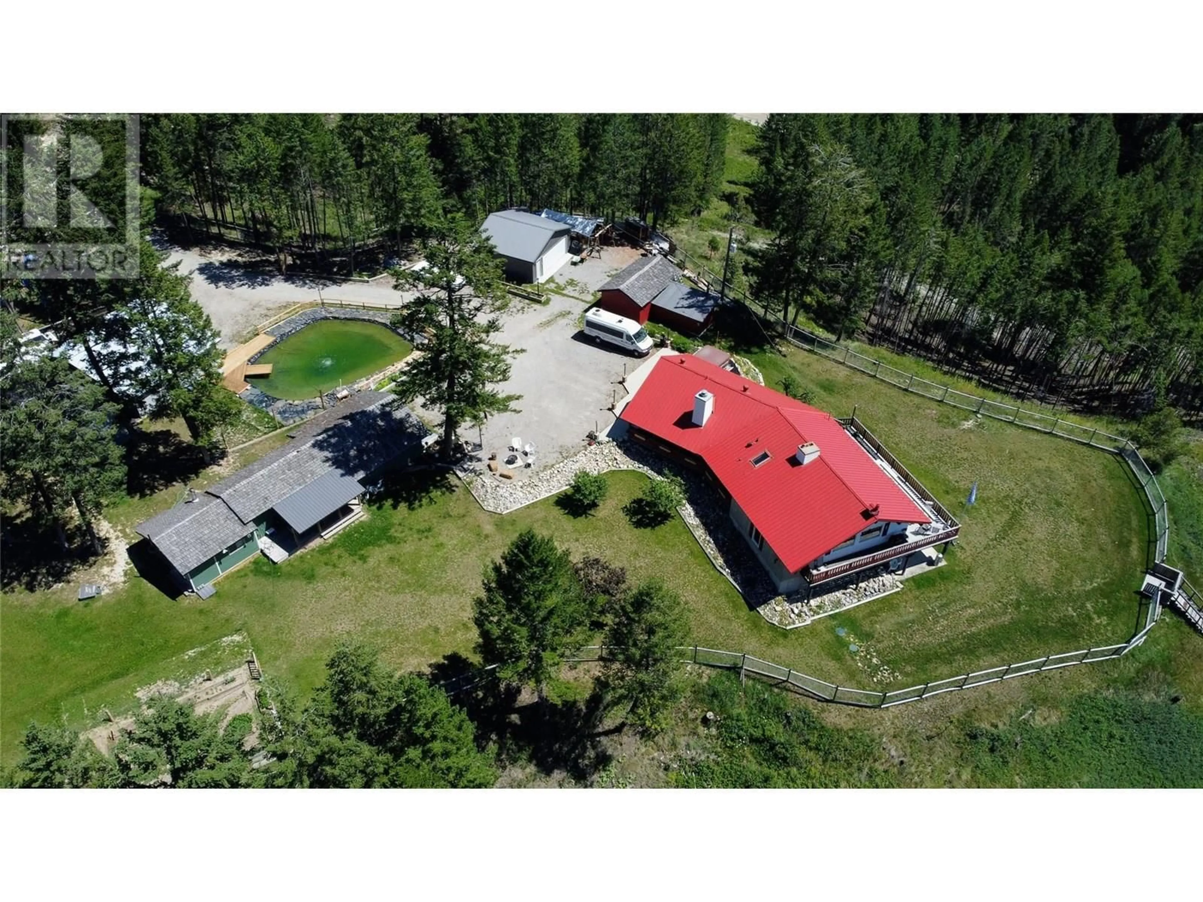 A pic from outside/outdoor area/front of a property/back of a property/a pic from drone, unknown for 5761 LAUTRUP ROAD, Edgewater British Columbia V0A1E0