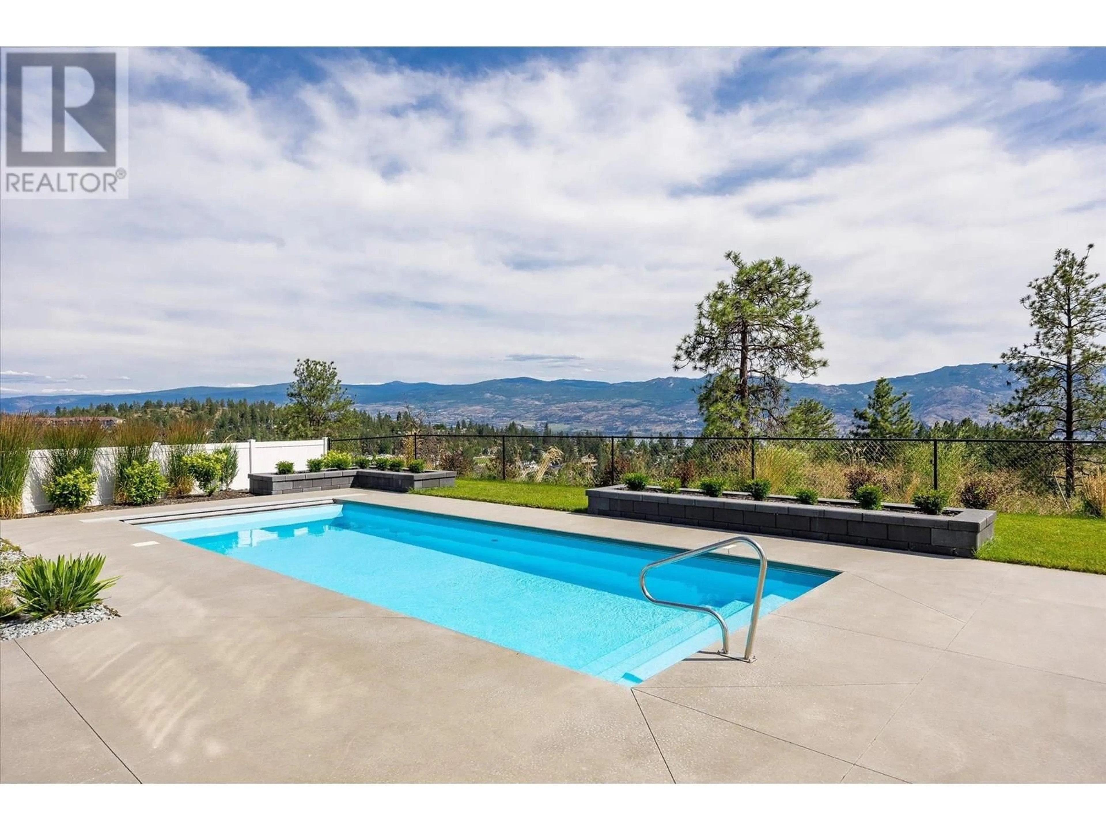 Pool for 2507 PINNACLE RIDGE DRIVE, West Kelowna British Columbia V4T0E3