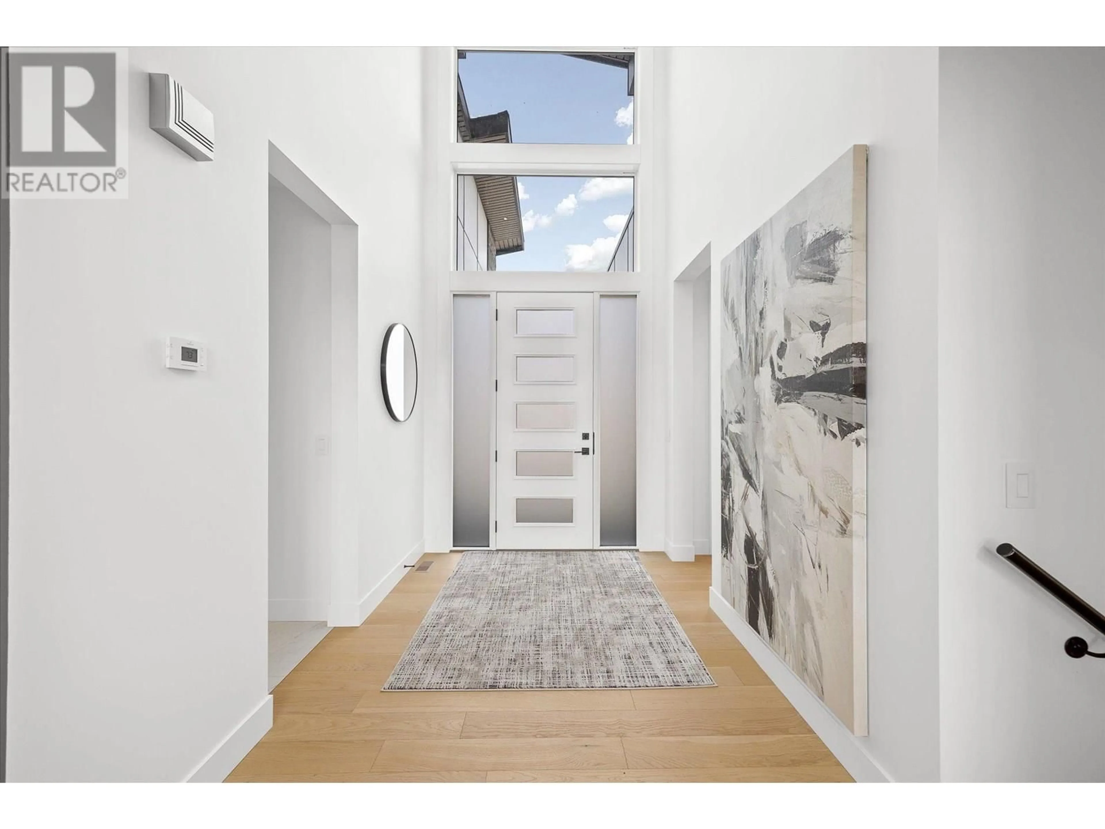 Indoor entryway for 2507 PINNACLE RIDGE DRIVE, West Kelowna British Columbia V4T0E3