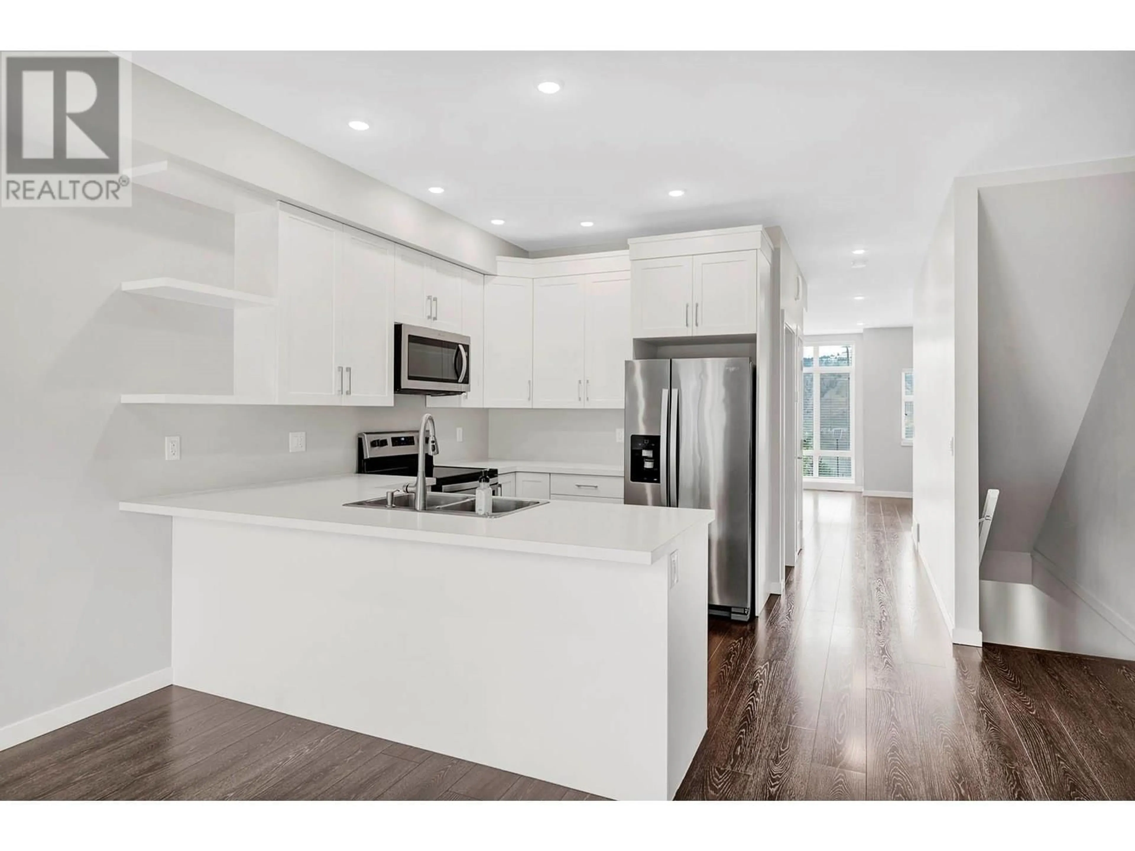 Open concept kitchen, unknown for 112 - 1951 QU'APPELLE BOULEVARD, Kamloops British Columbia V2E0C8