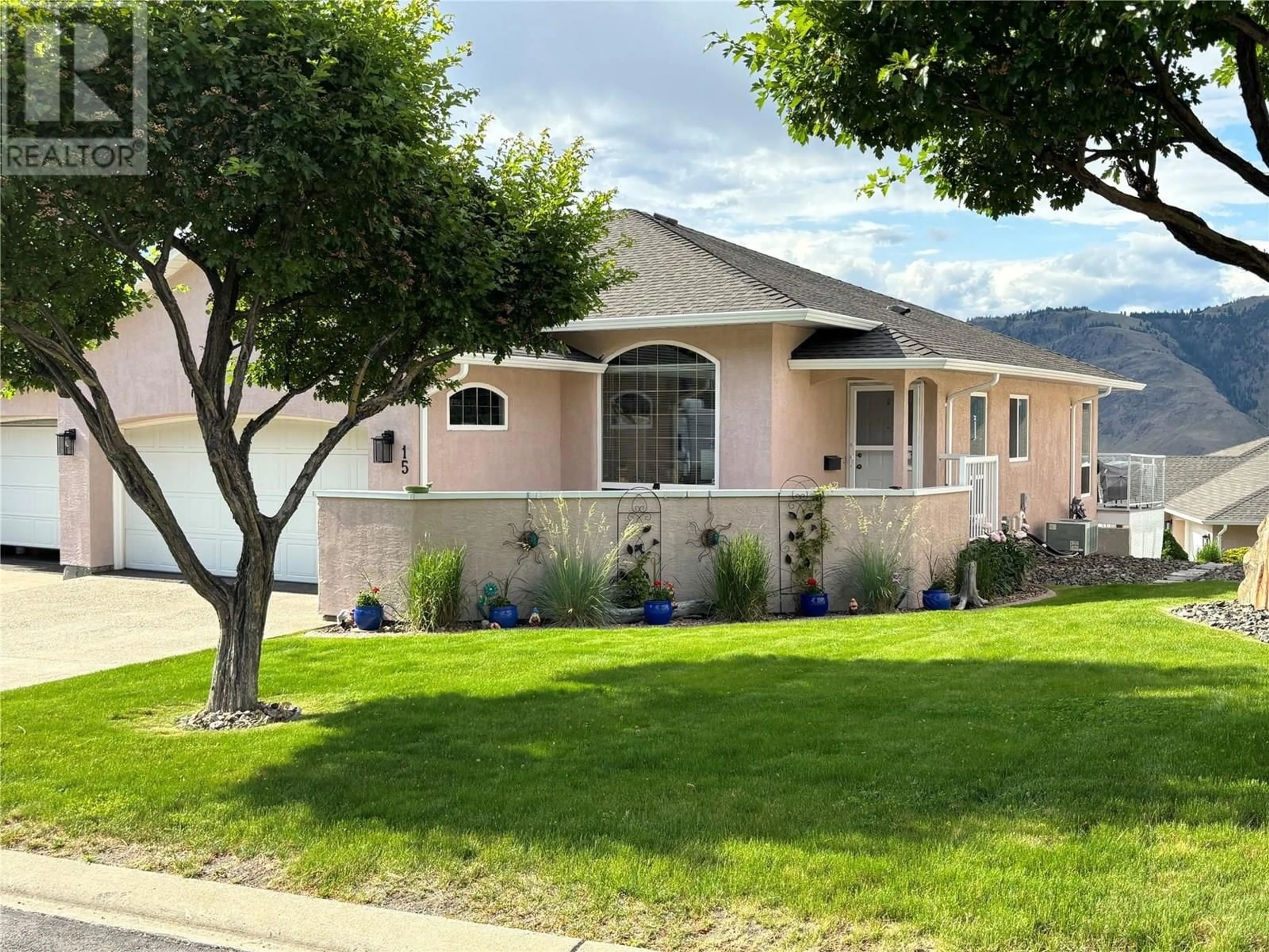Home with vinyl exterior material, unknown for 15 - 2630 NECHAKO DRIVE, Kamloops British Columbia V2E2C9