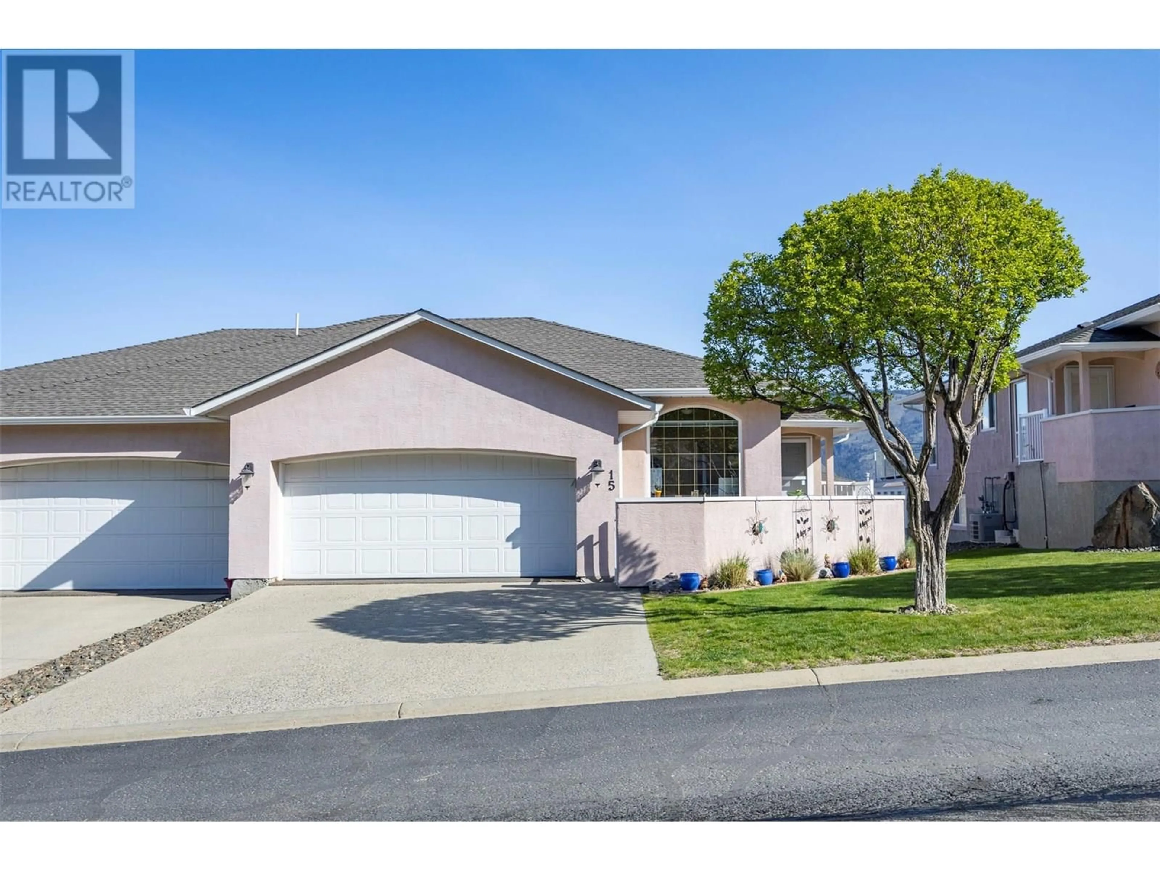 Home with vinyl exterior material, street for 15 - 2630 NECHAKO DRIVE, Kamloops British Columbia V2E2C9