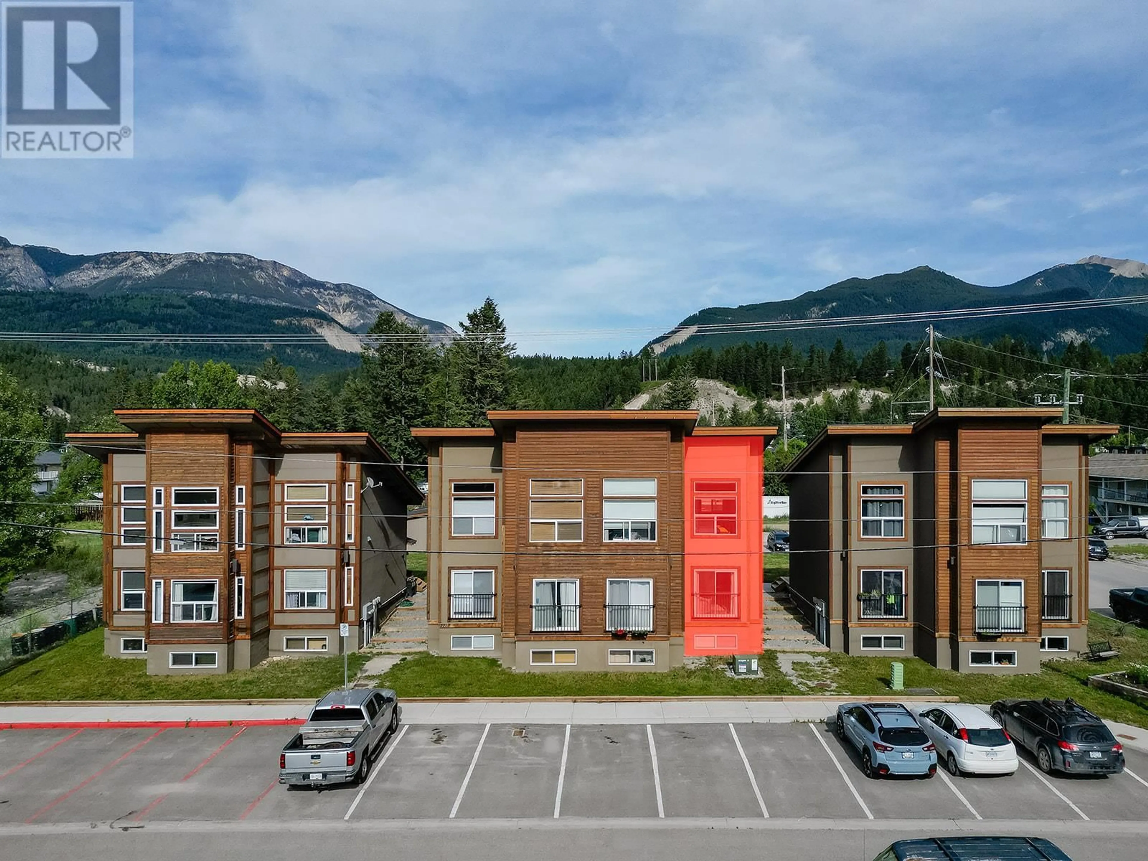 A pic from outside/outdoor area/front of a property/back of a property/a pic from drone, mountain view for 7 - 1110 11TH  S AVENUE, Golden British Columbia V0A1H0